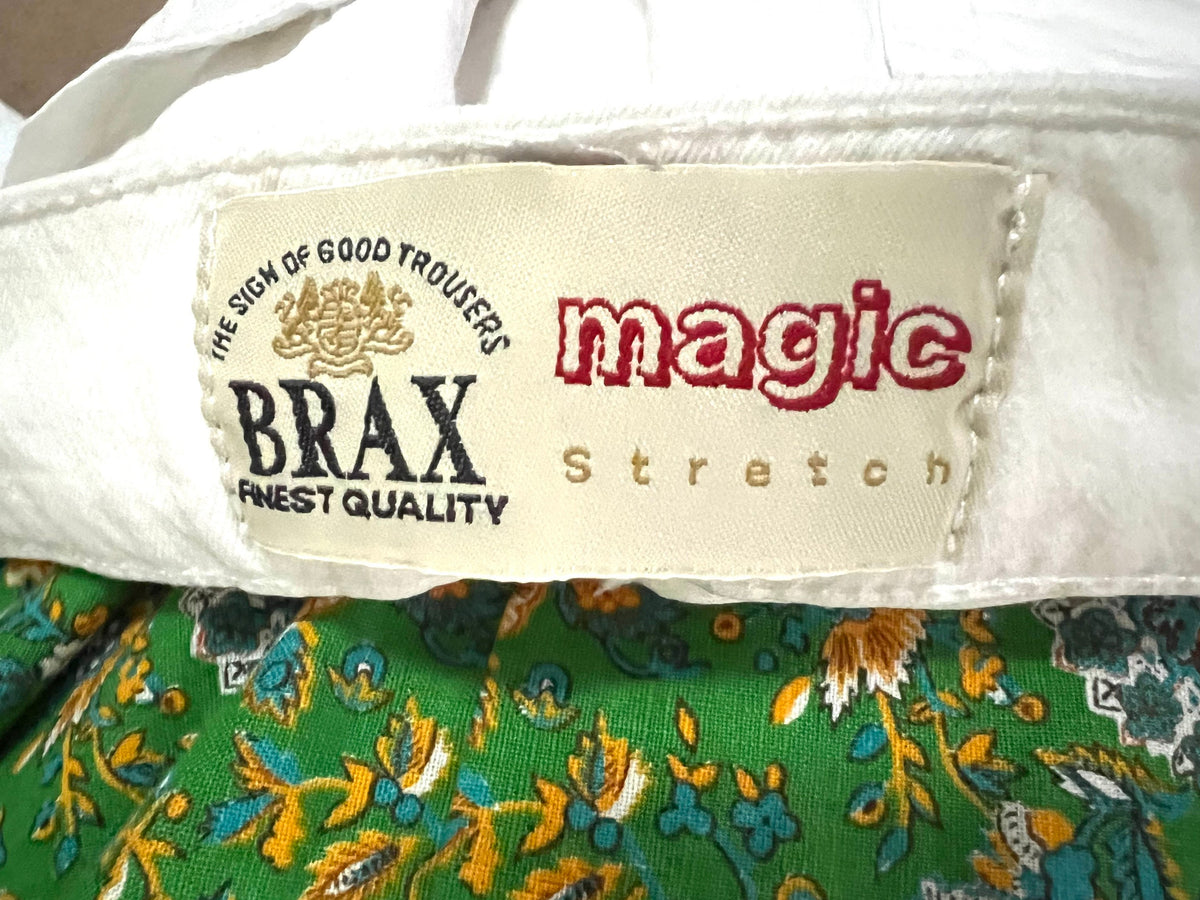 Vintage White Jeans - Brax Magic Stretch White Jeans W36” L29” UK 16