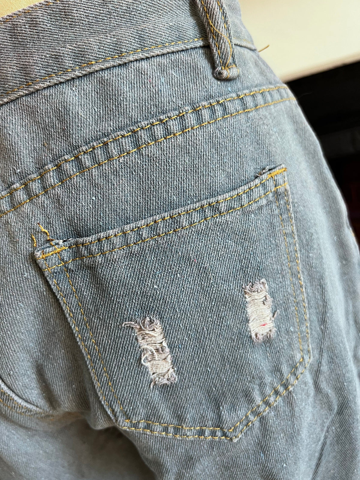 1990s Vintage mid rise blue wide leg tapered stonewash ripped jeans, UK 8/10 waist 29” leg 31”