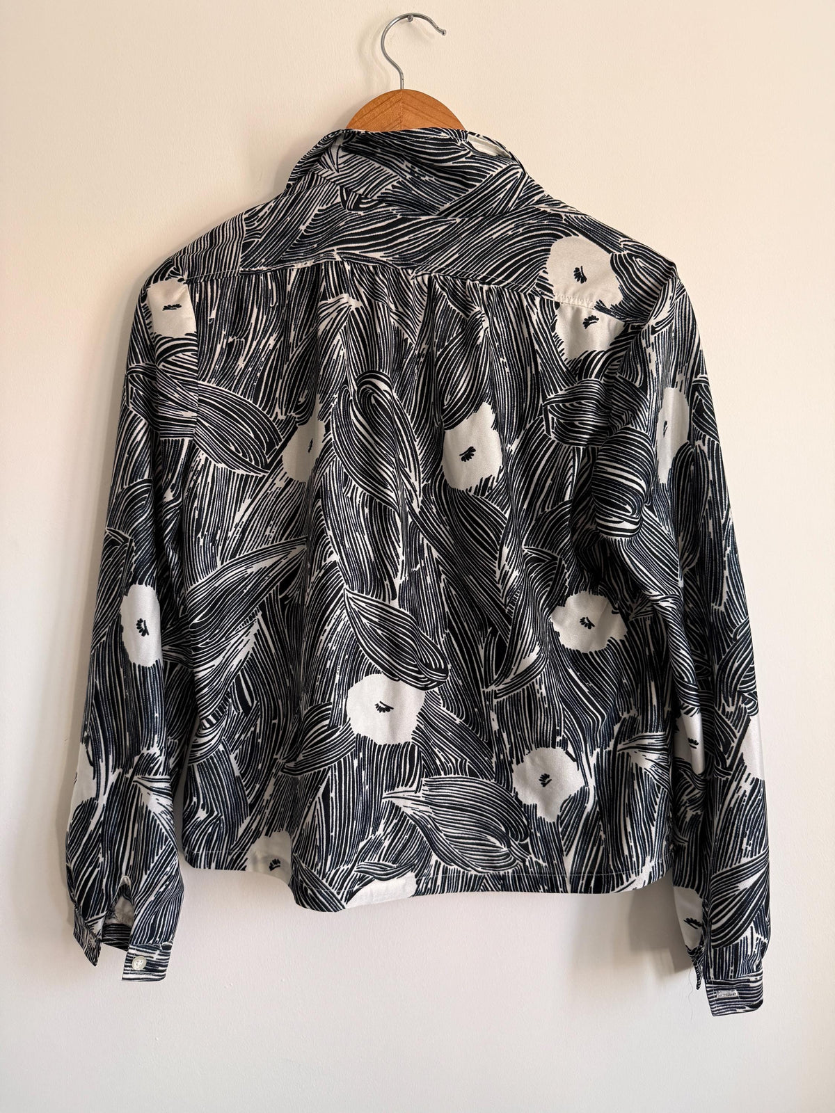 Vintage Monochrome Leaf Print Blouse | Abstract Botanical Shirt | 90s Black White Blouse | UK 14
