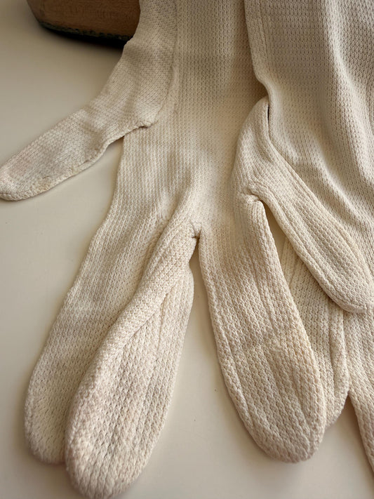 Vintage Cream Textured Fabric Gloves with Plain Backs
