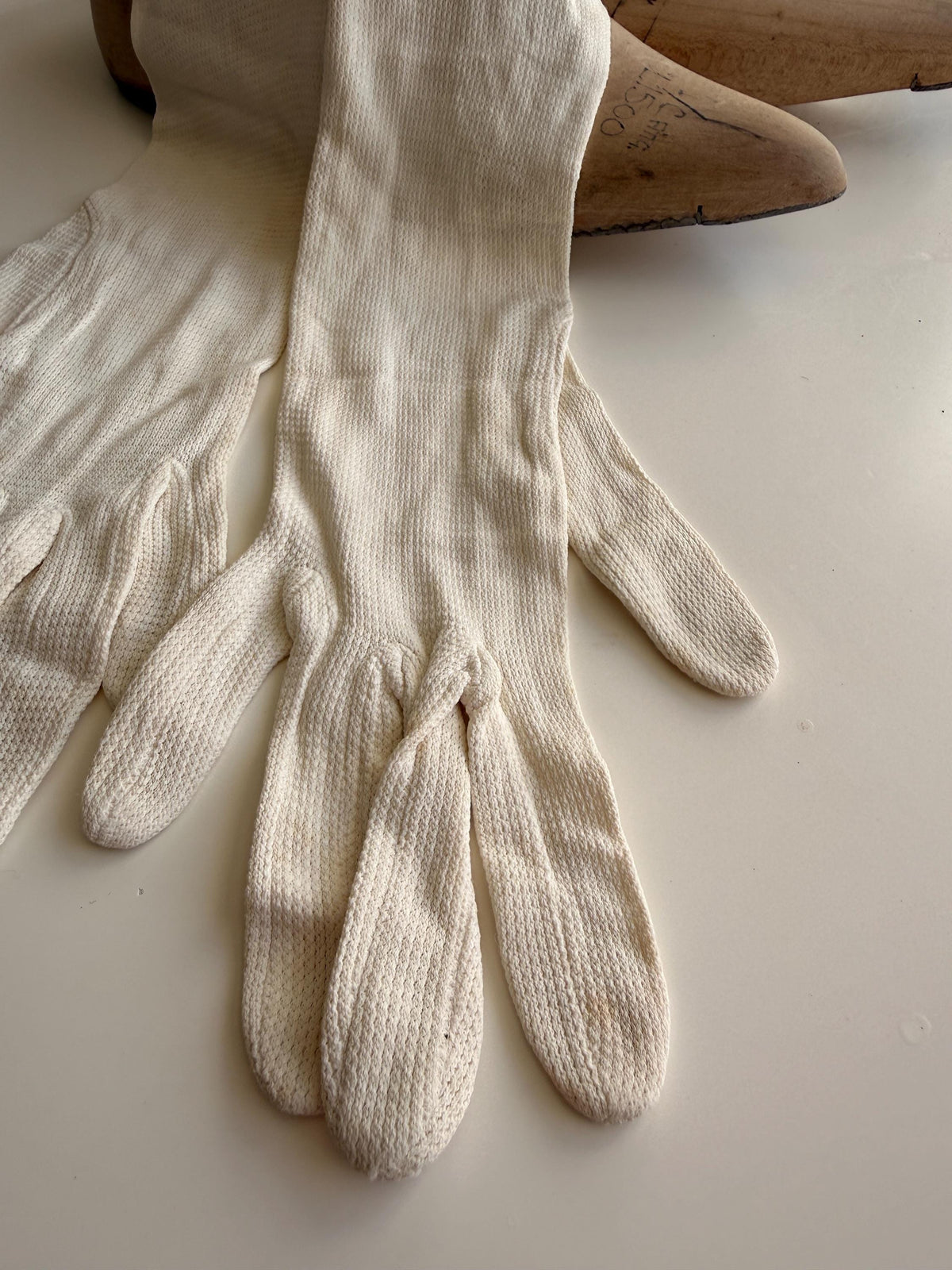 Vintage Cream Textured Fabric Gloves with Plain Backs