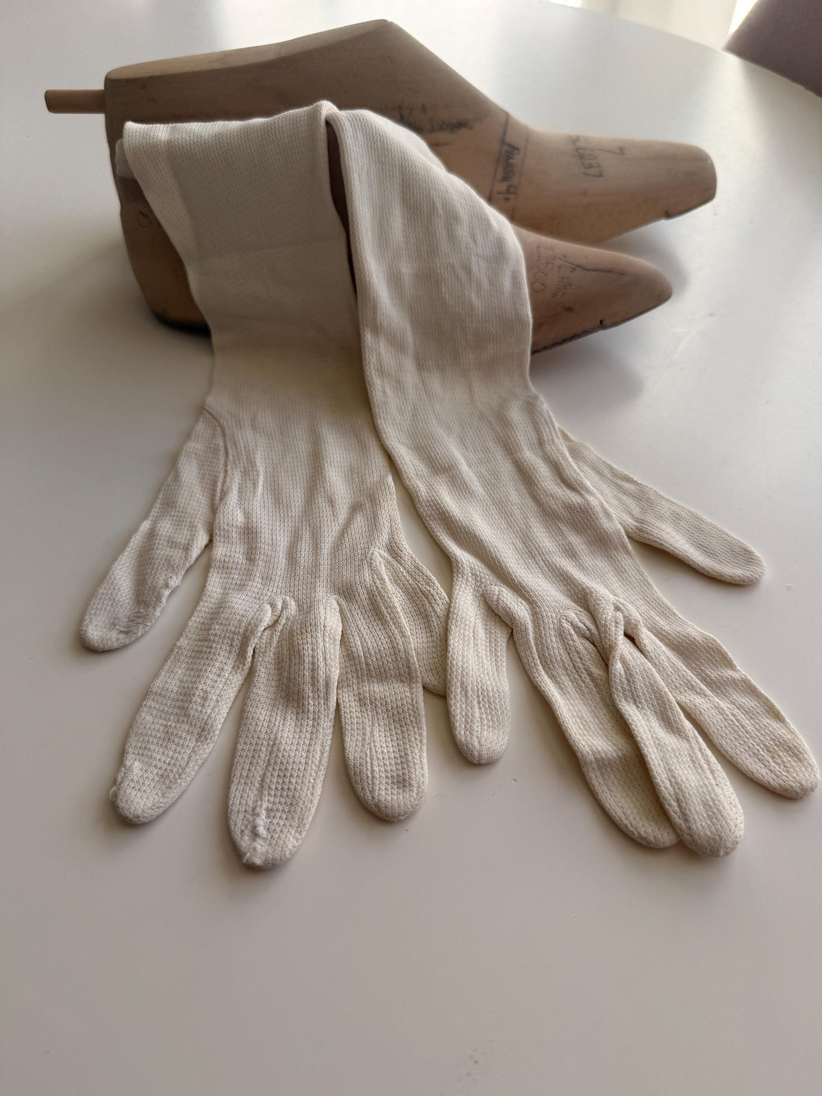 Vintage Cream Textured Fabric Gloves with Plain Backs