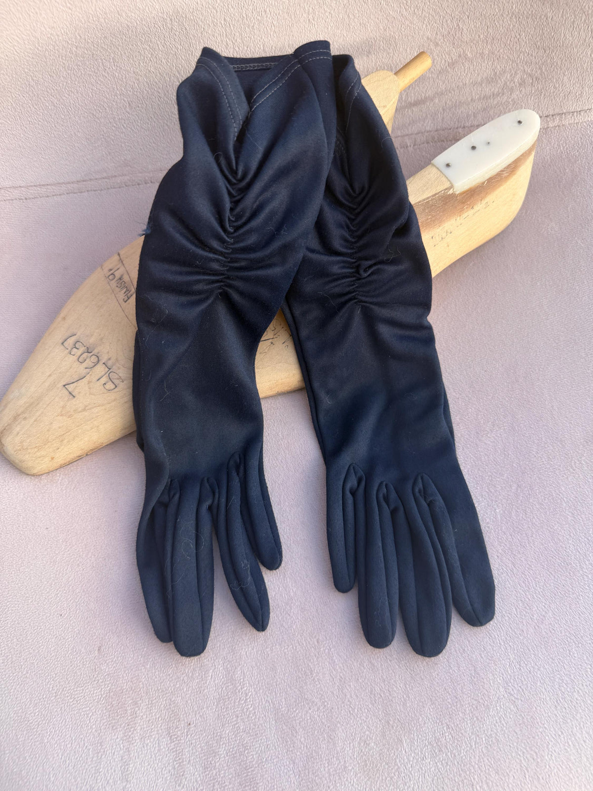 Vintage Navy Blue Ruched Fabric Gloves – Gathered Cuffs, Mid Length Evening Accessories