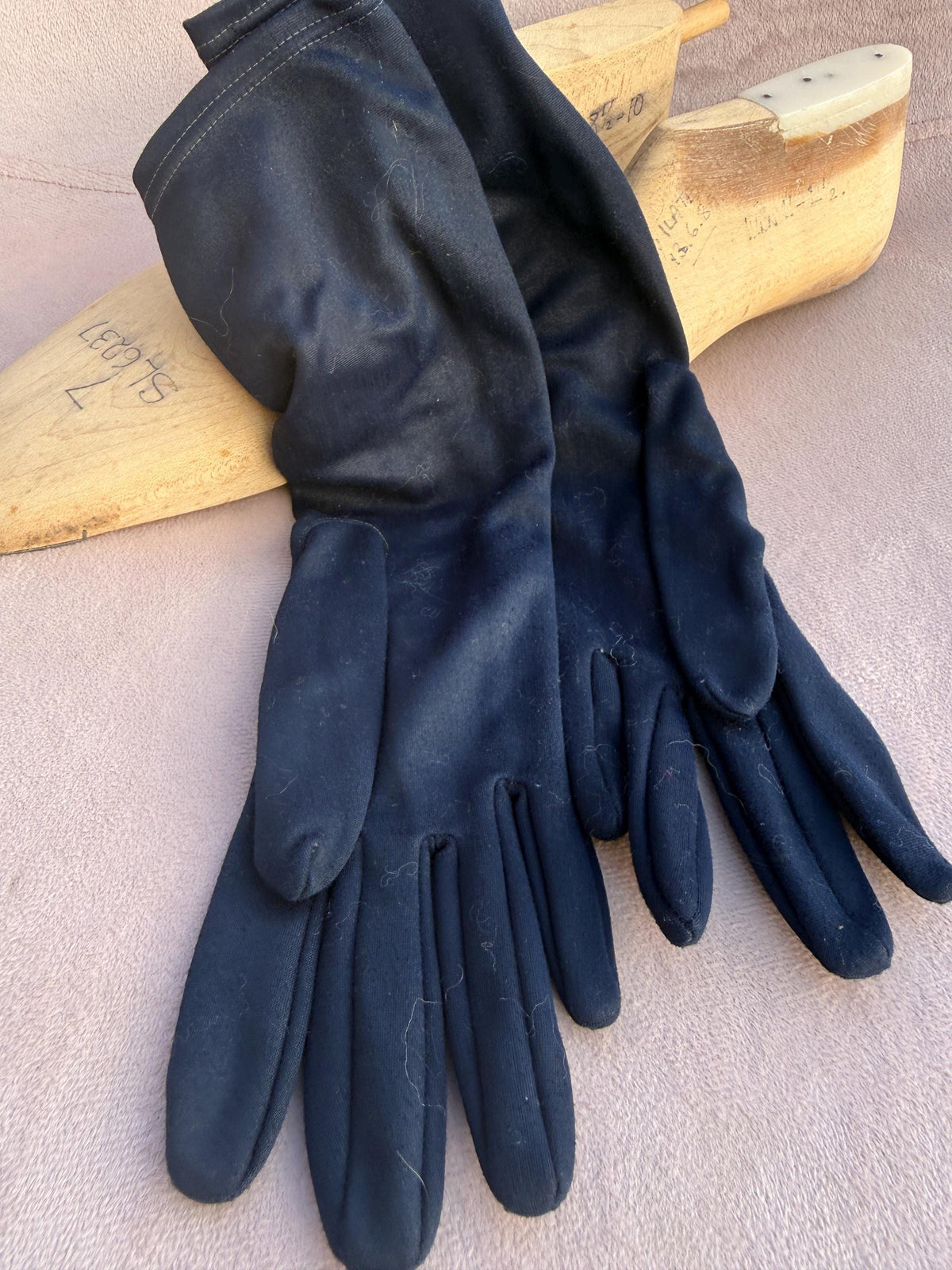 Vintage Navy Blue Ruched Fabric Gloves – Gathered Cuffs, Mid Length Evening Accessories