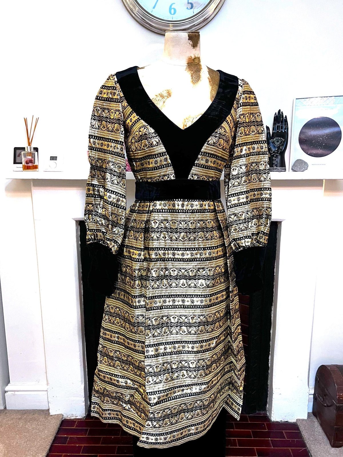 Jean Varon John Bates 1960s Brocade Tunic Dress & Velvet Trousers Set (UK 6-8)