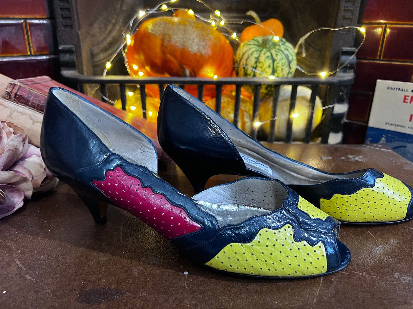 1950s Vintage Navy Yellow Kitten Heel shoes Patchwork Punchwork UK6 - Vintage Stilettos - Vintage Shoes, 1950s 60s - Lucal Sax - UNWORN