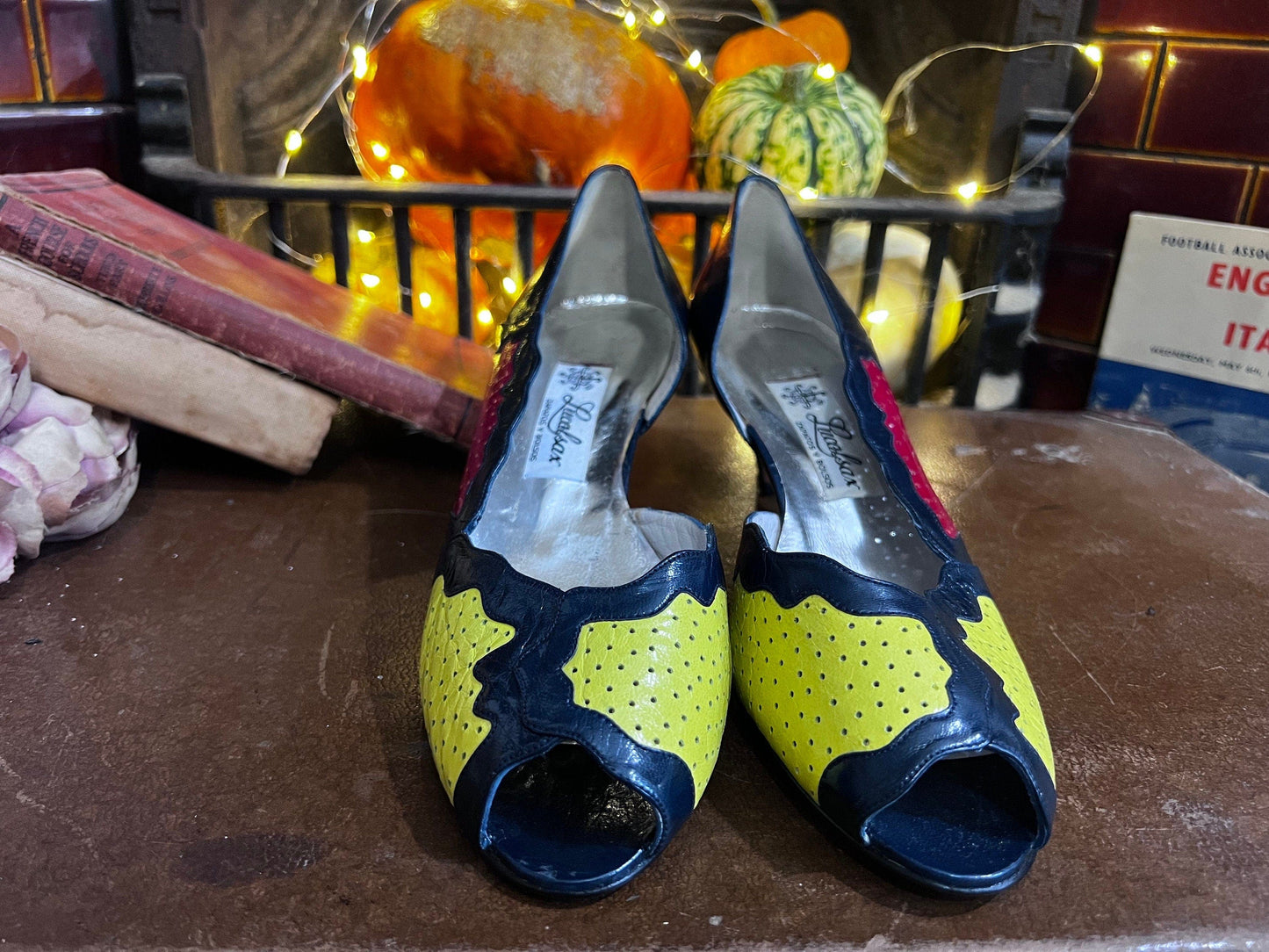1950s Vintage Navy Yellow Kitten Heel shoes Patchwork Punchwork UK6 - Vintage Stilettos - Vintage Shoes, 1950s 60s - Lucal Sax - UNWORN