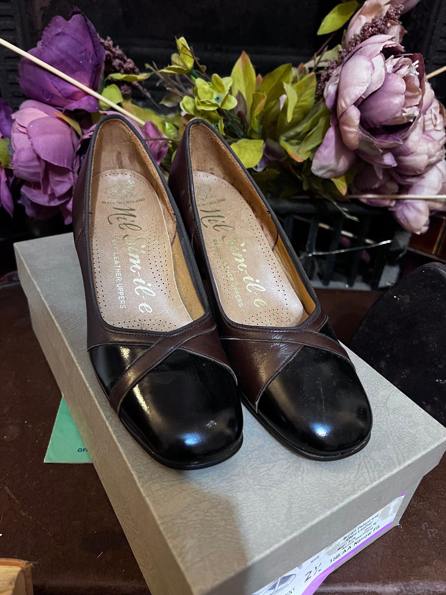 70s Black Shoes leather Pointed Shoes Black Kid leather, Vintage Vintage Shoes, 70s Shoes, vintage shoes & box UK2.5, re-soled reheel needed