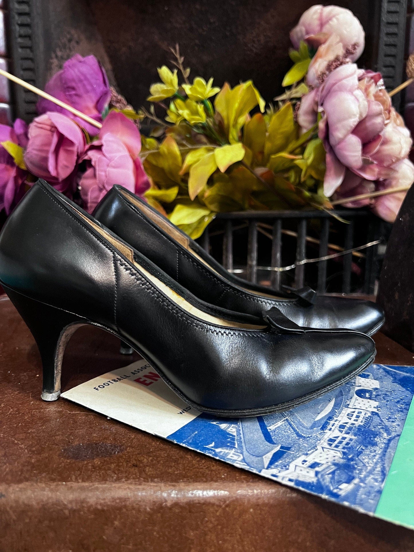 70s Black Shoes leather Pointed Shoes Black Kid leather, Vintage Vintage Shoes, 70s Shoes, vintage shoes & box UK3