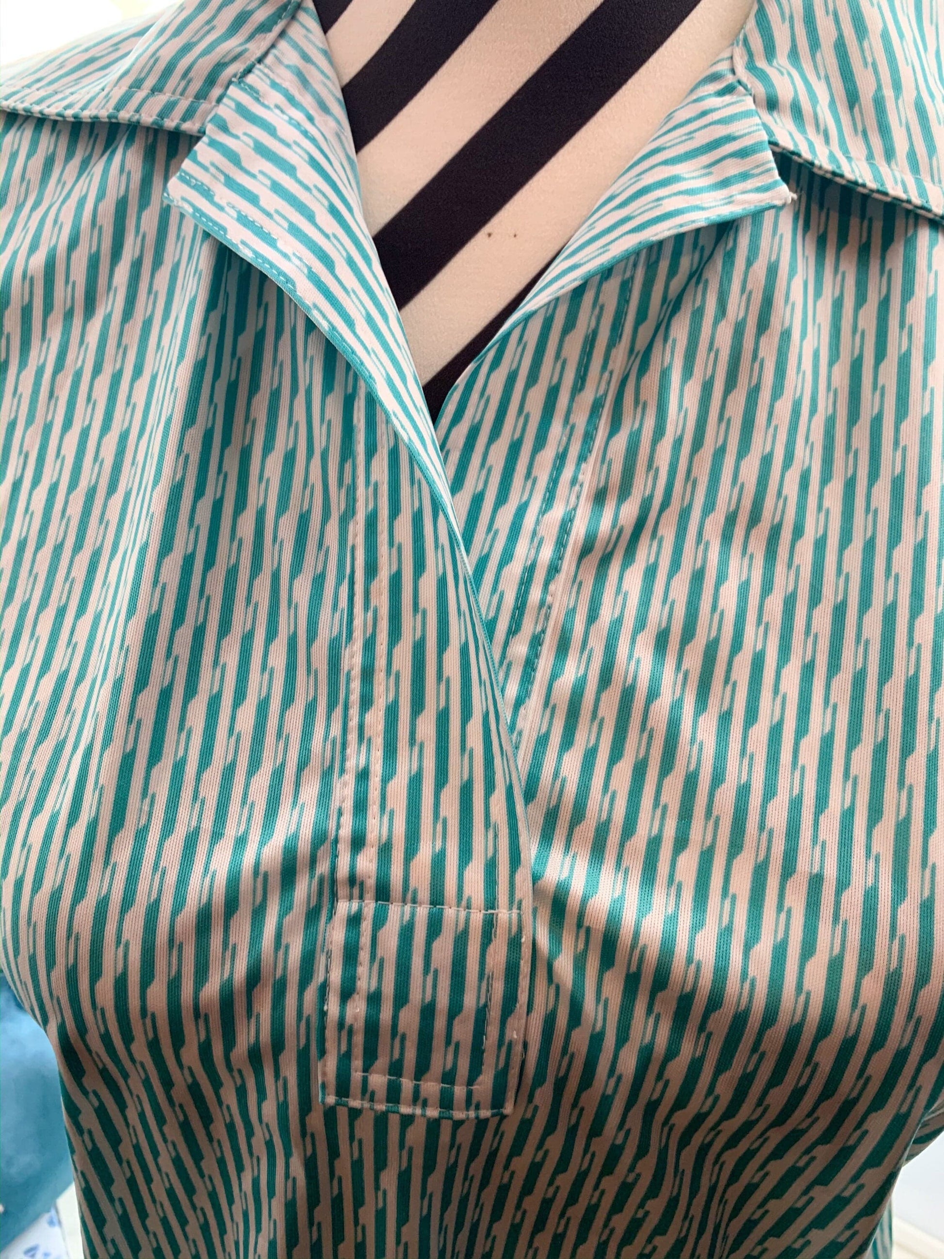 70s vintage Blouse Shirt 70s Vintage Japanese turquoise blue stripe short sleeve pattern blouse western shirt dagger collars