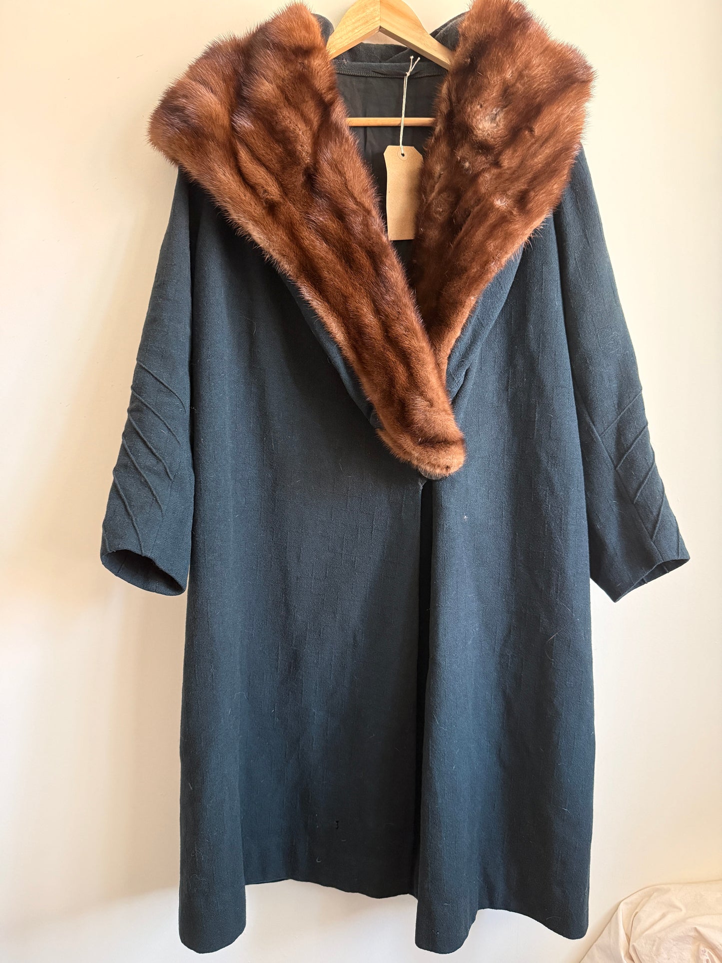 1920s Art Deco Wool Coat with Mink Fur Collar Black Cocoon Flapper Evening Coat