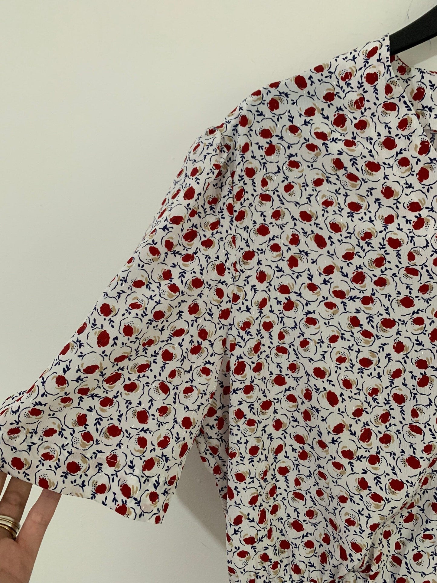 Navy, Red and White Vintage Peplum Blouse Floral Pattern Button Through Boxy short Sleeves - Size 14 - Eastex
