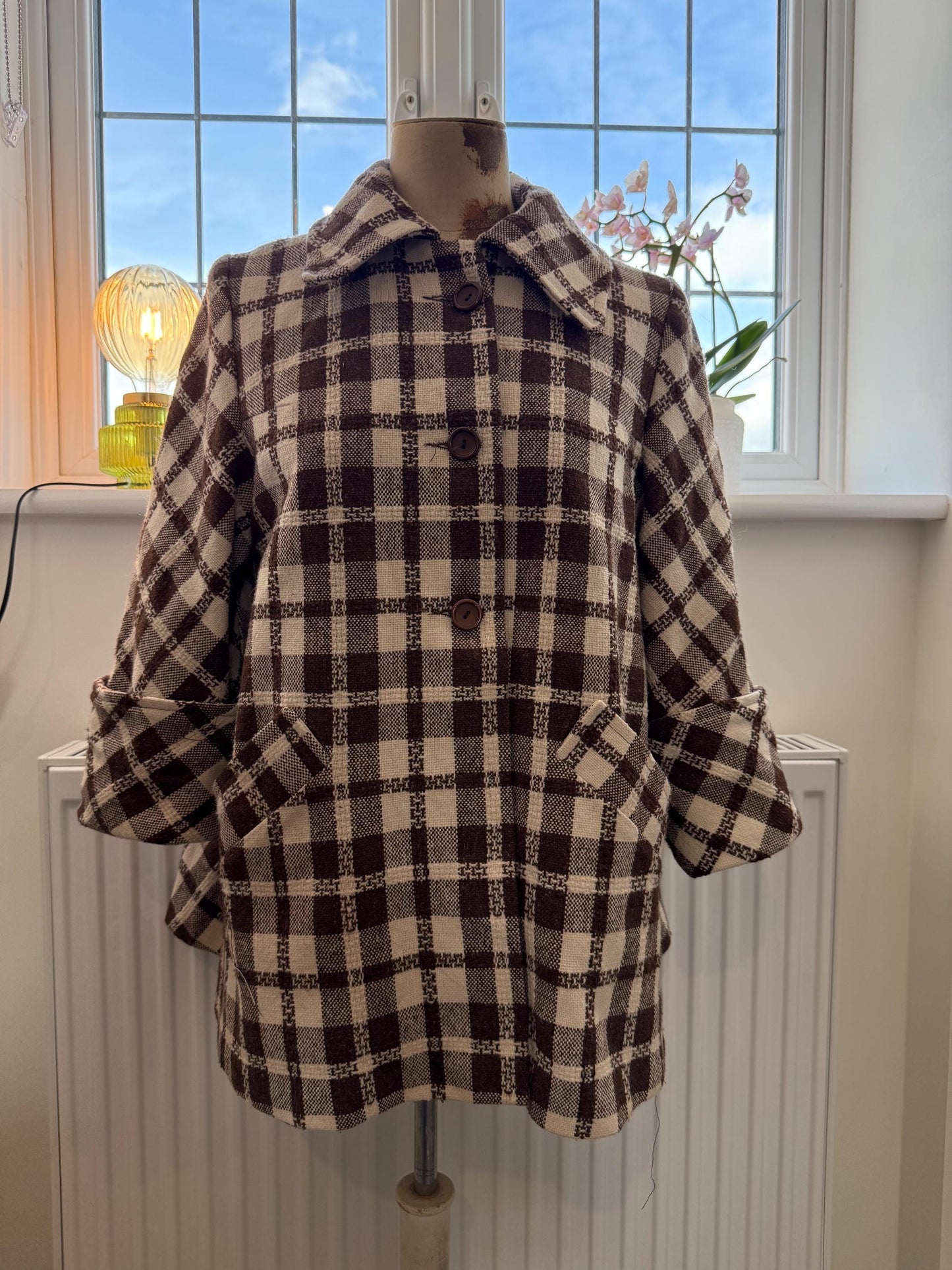 Vintage 1950s Swing Coat – Brown Check Lightweight Overcoat, 3/4 Sleeve Turn Up, Slanted Pocket Midcentury Style