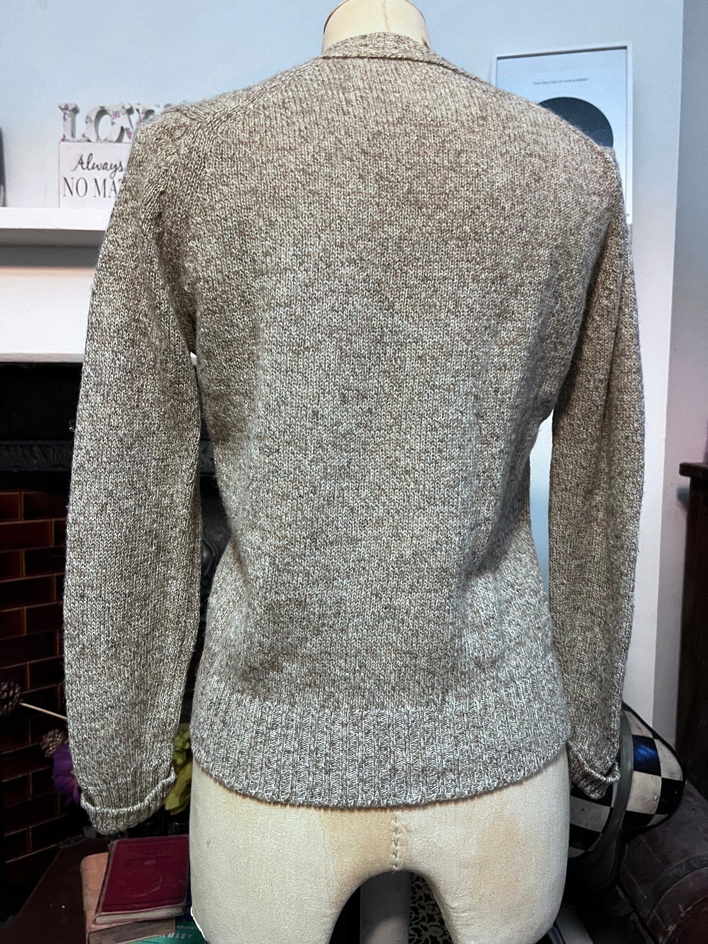Vintage beige Cardigan long sleeve cardigan cable knit cardigan, vintage, knitwear, vintage vest, 70s cardigan beige cardigan pockets wool