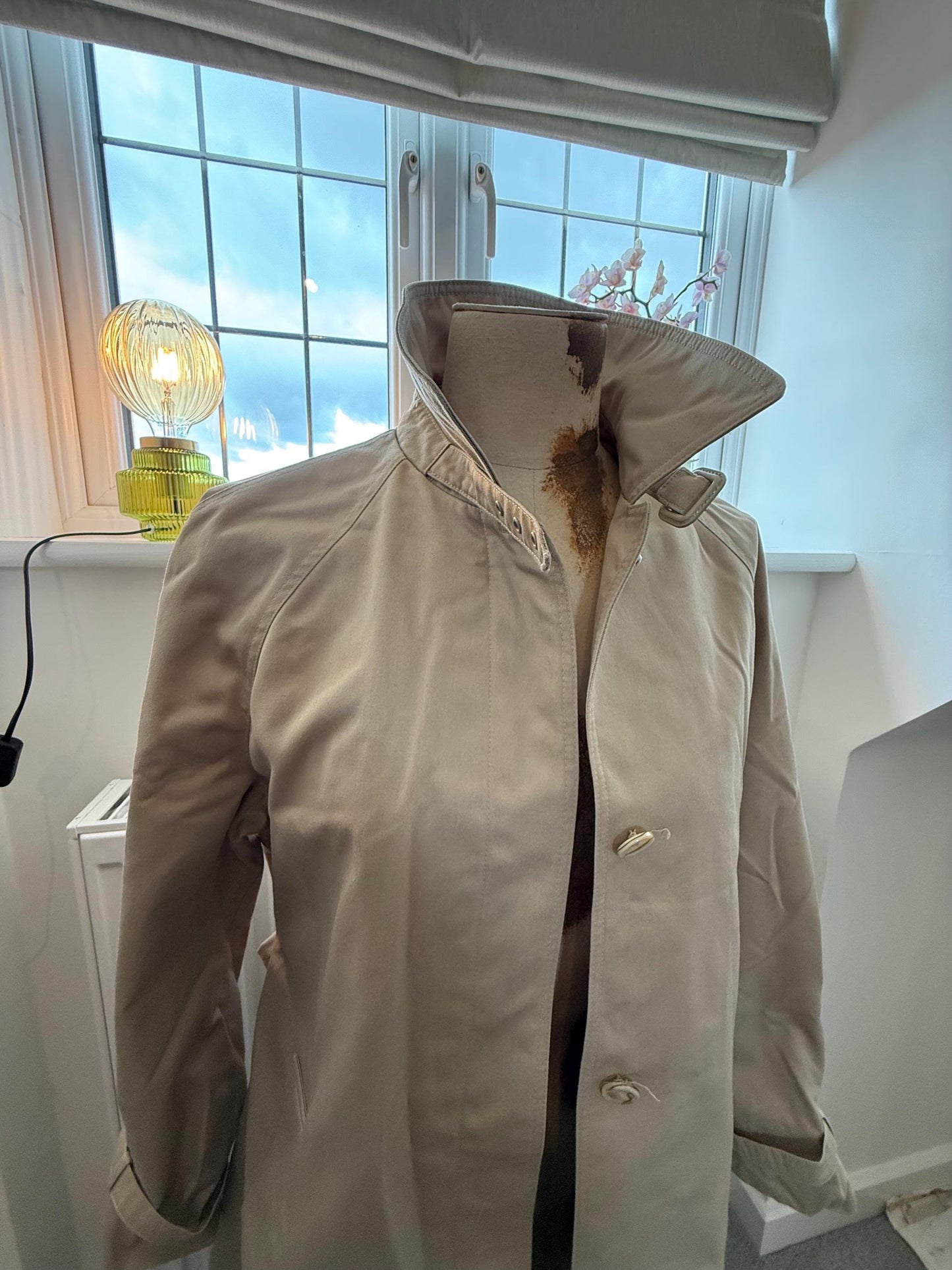 Vintage Dannimac Trench Coat – Beige Belted Mac / Raincoat, Size UK 12–14, Classic 1980s Style