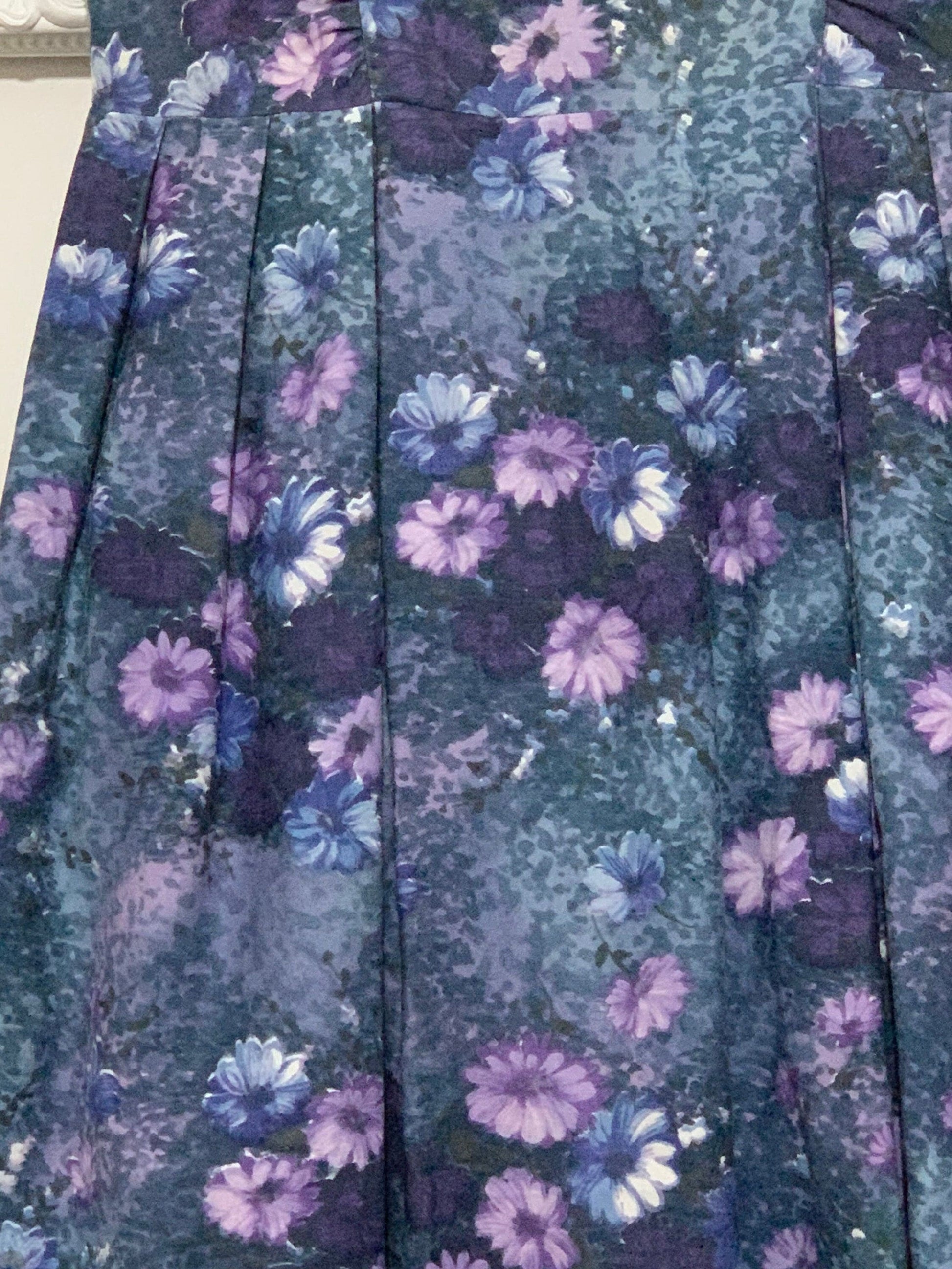 Vintage Handmade Swing Dress abstract Purple Pink Flowers Size 10
