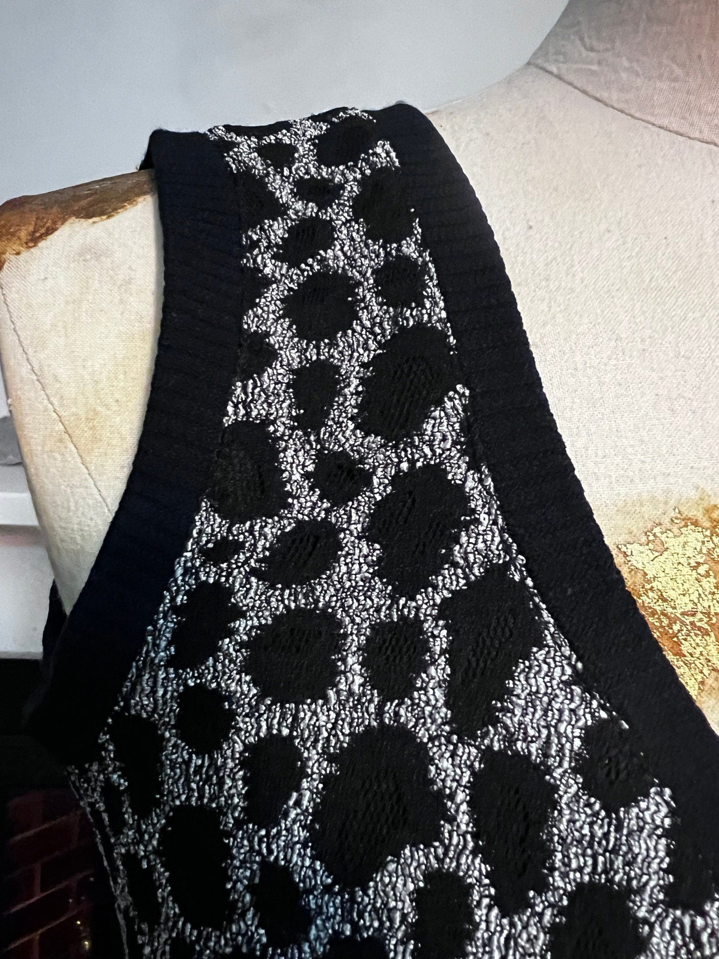 Vintage 80s Black Stretch Knit Leopard Sleeveless Dress neckline with Chunky Buttons UK8-10