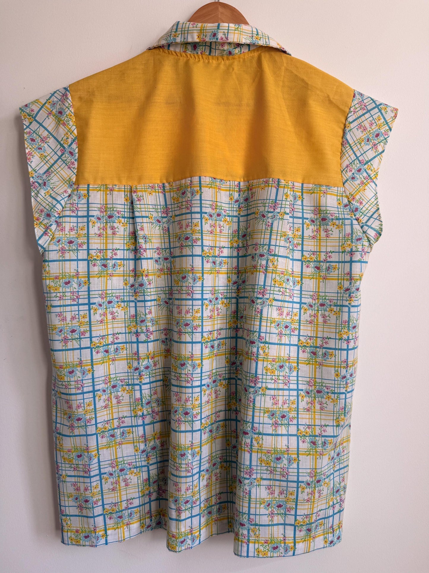 Vintage Floral Check Sleeveless Blouse Yellow Floral Cotton Top Retro Summer Shirt Cottagecore 1970s Style Button Front UK16