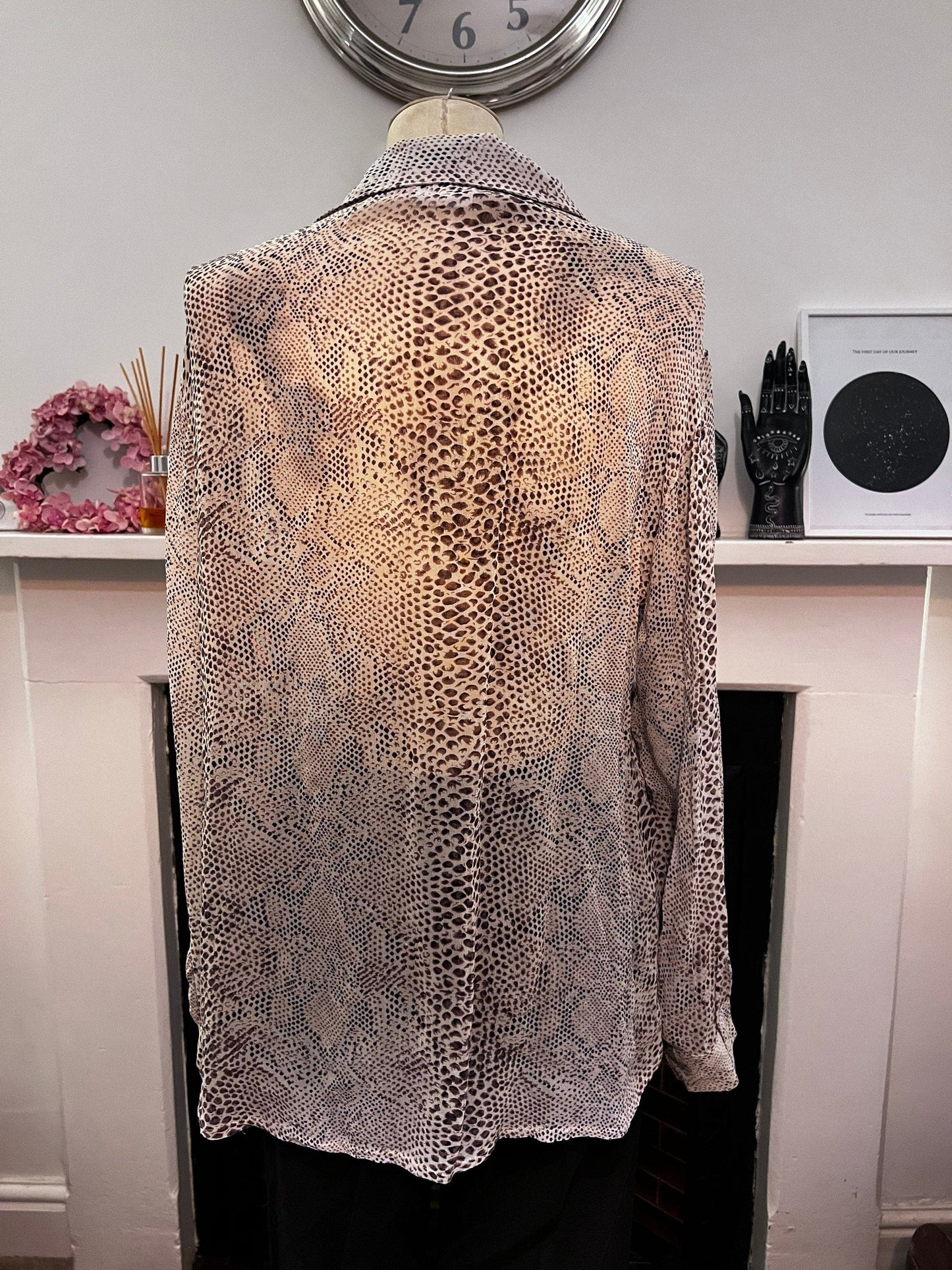 Vintage Grey Viscose Animal Print longline Blouse Top - Grey Brown Snakeskin Shirt Blouse UK12