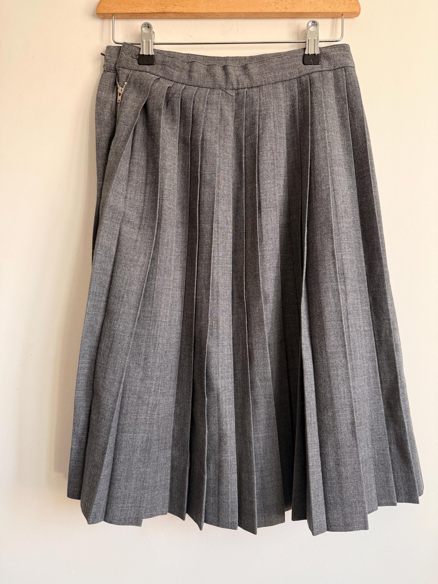 Vintage Grey Pleated Midi Skirt | Bedford Clothes | Made in Britain | UK 8-10