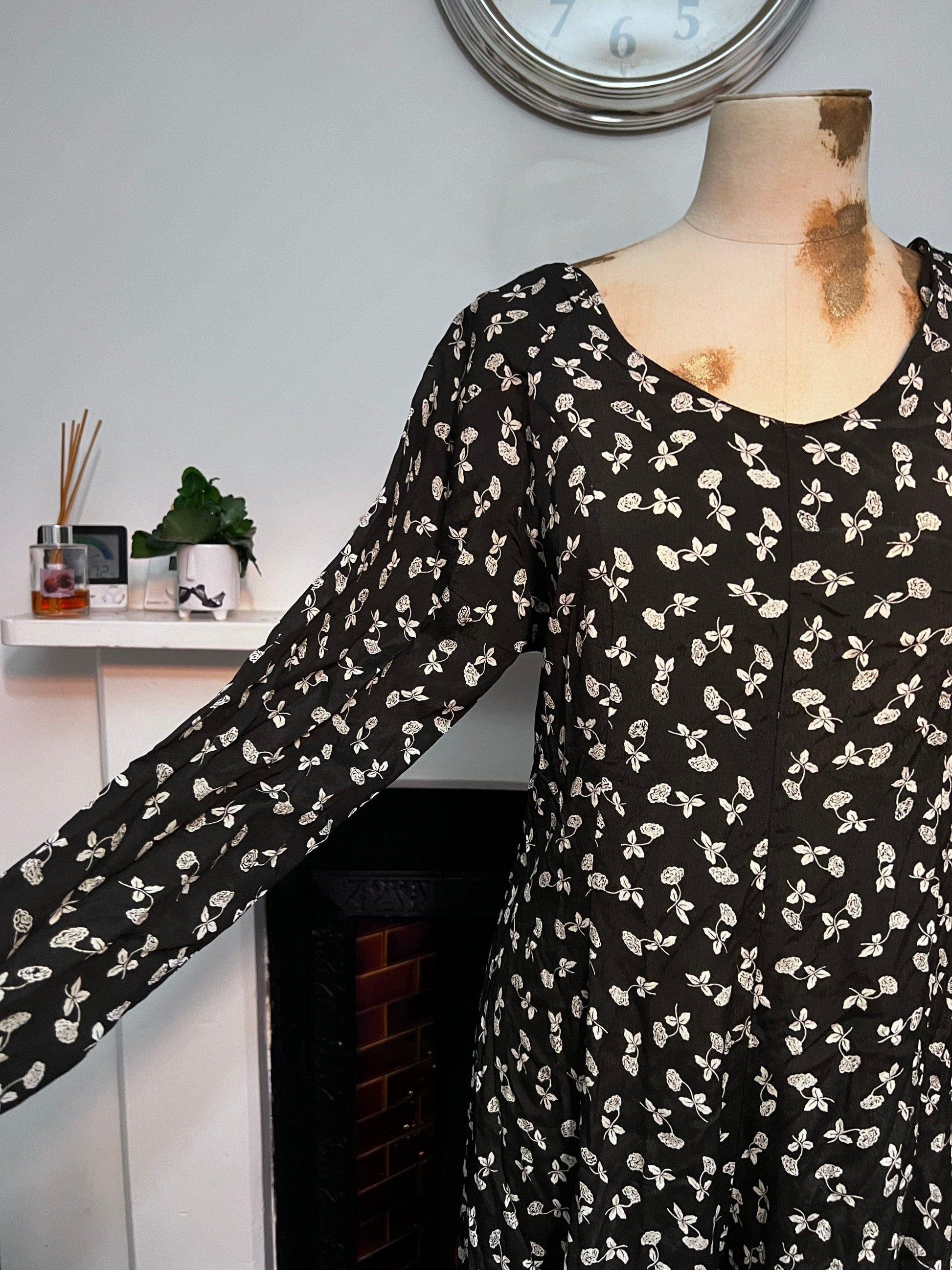 Vintage Jumpsuit 90s Floral Black White Romper Playsuit Black and white