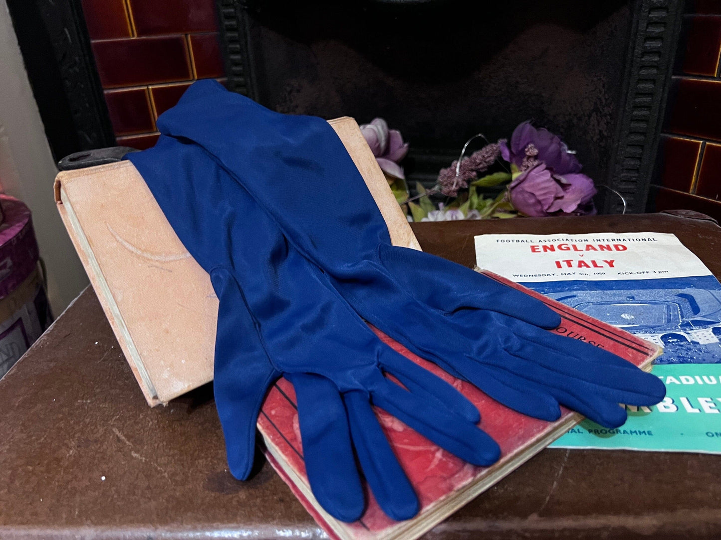 Vintage Ladies navy blue Stretch nylon Gloves - long Style navy blue Gloves - Small Gloves, Ladies long Gloves, navy Gloves, crochet gloves
