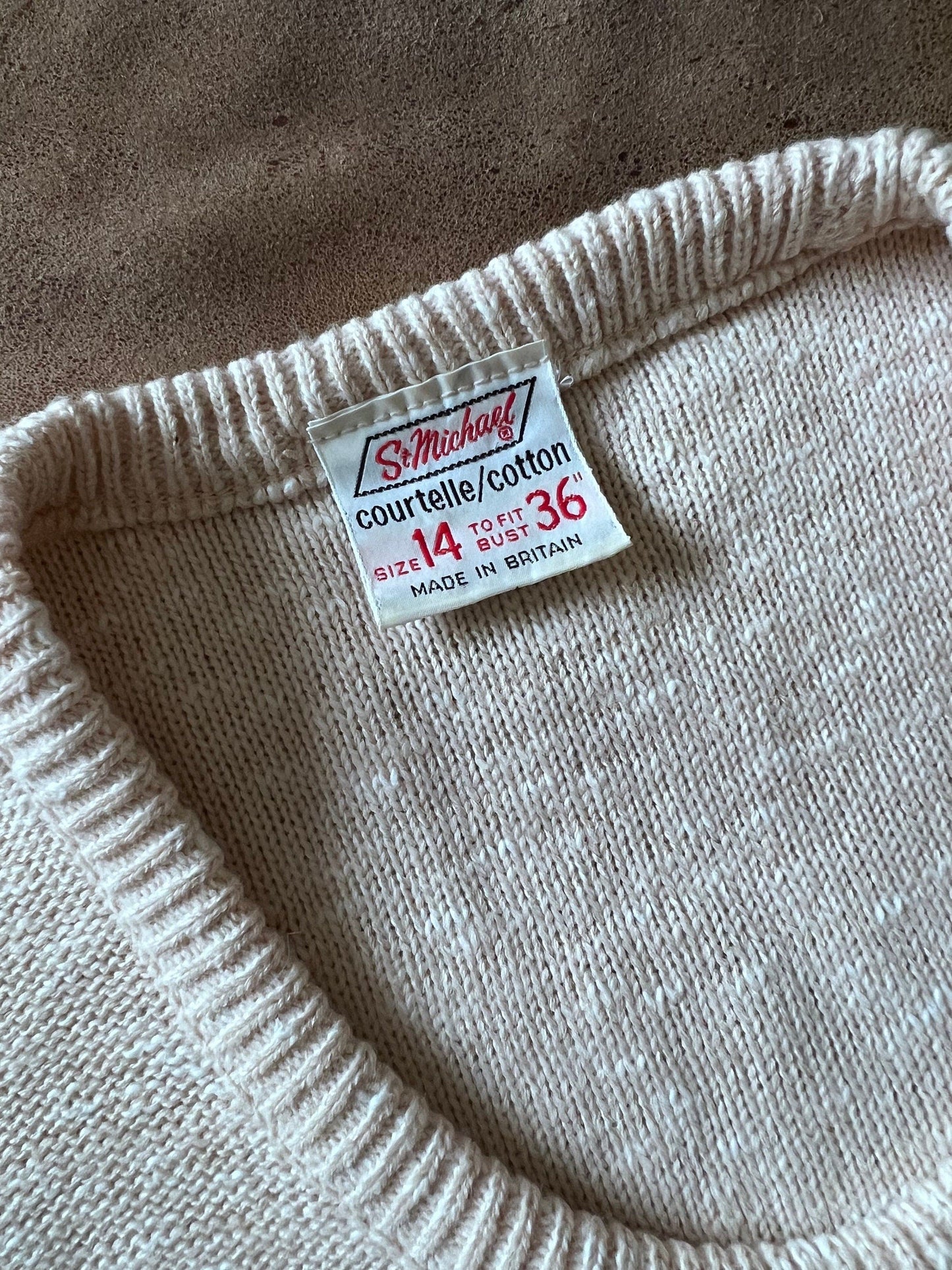 Vintage peach jumper courtelle acrylic jumper peach jumper, peach vintage knitwear, vintage pullover, vintage jumper, 1950s St Michael M&S
