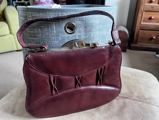 vintage red brown handbag brown ladies bag 1960s vintage bag, gold coloured clasp, 1960s leather handbag 60s brown bag, handbag