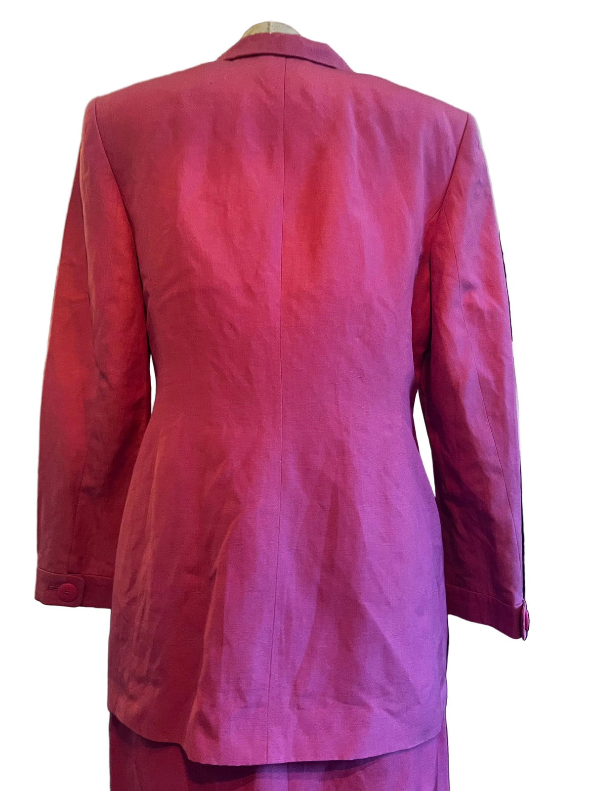 Vintage Silk Suit Linen Skirt Suit - pencil Skirt and longline blazer with pocket details Size UK12 - Pink 1990s