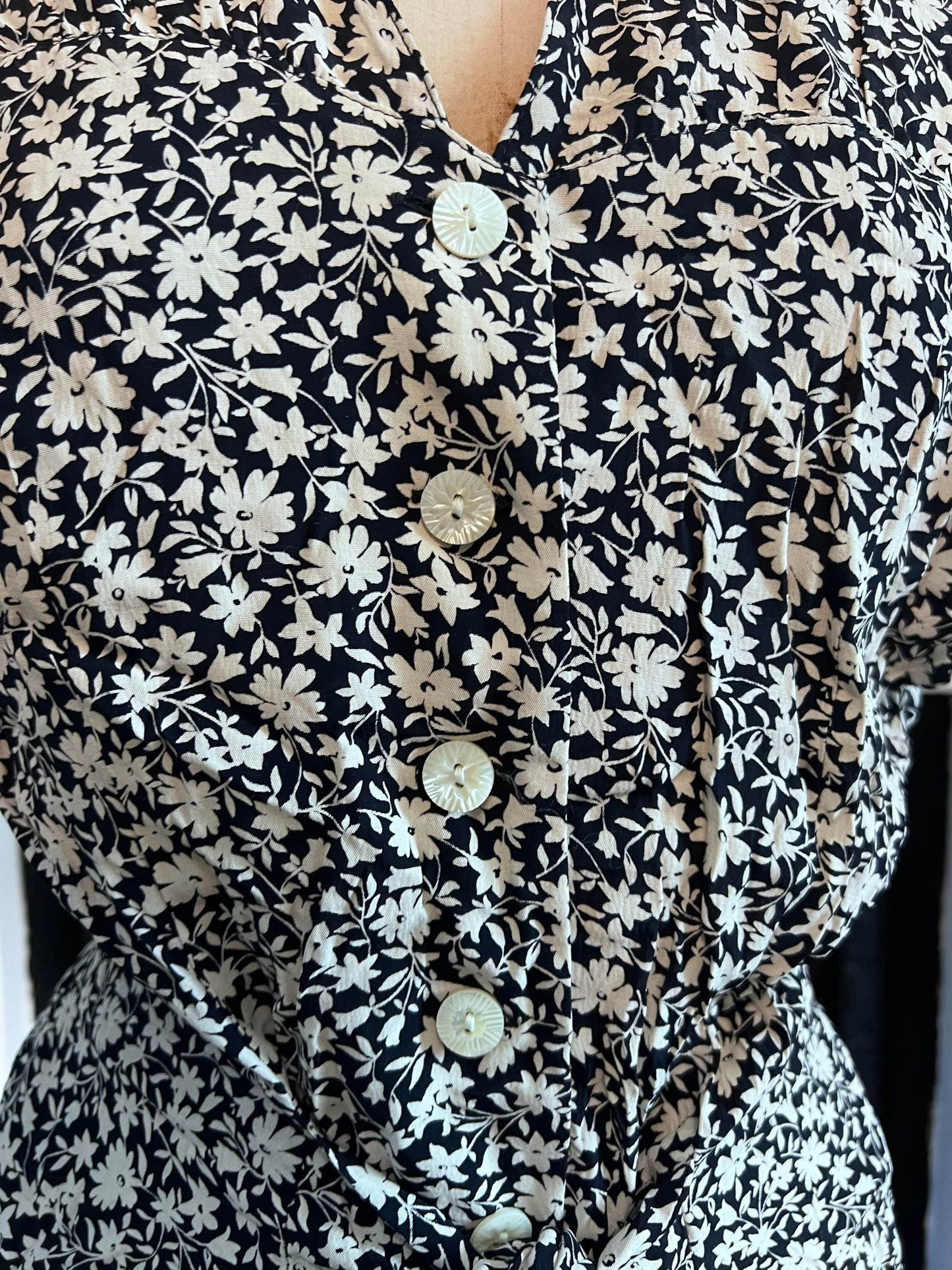 Vintage Suit 80s two peice skirt & top navy and white floral dot - 1940s Style waist tie fitted blouse 1980s two piece set by Betty Barclay