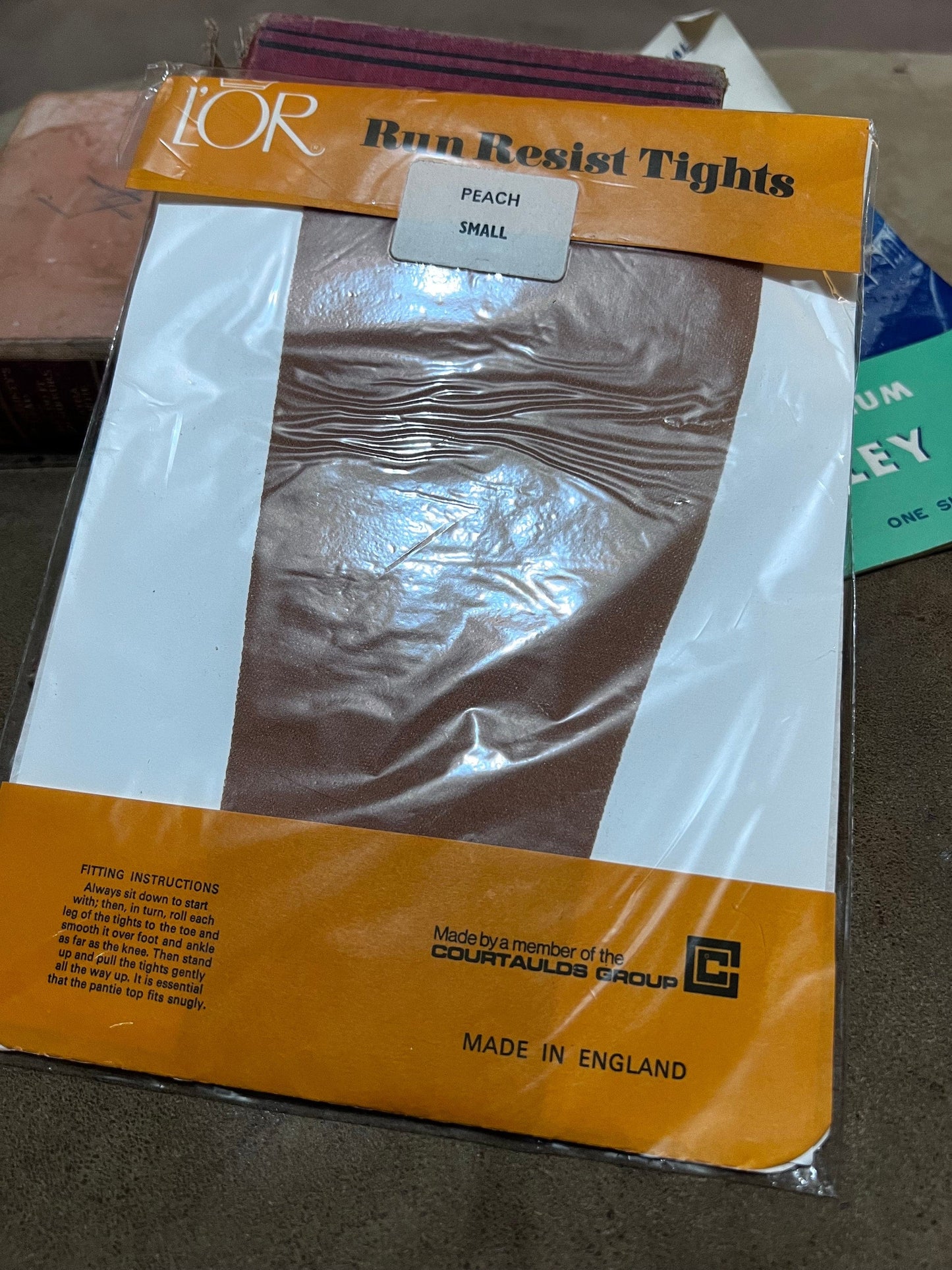 Vintage Womens light Tan Tights Deadstock Tights Brown Retro 60s 70s 1960s 1970s New in Packaging, vintage tights, vintage L’or