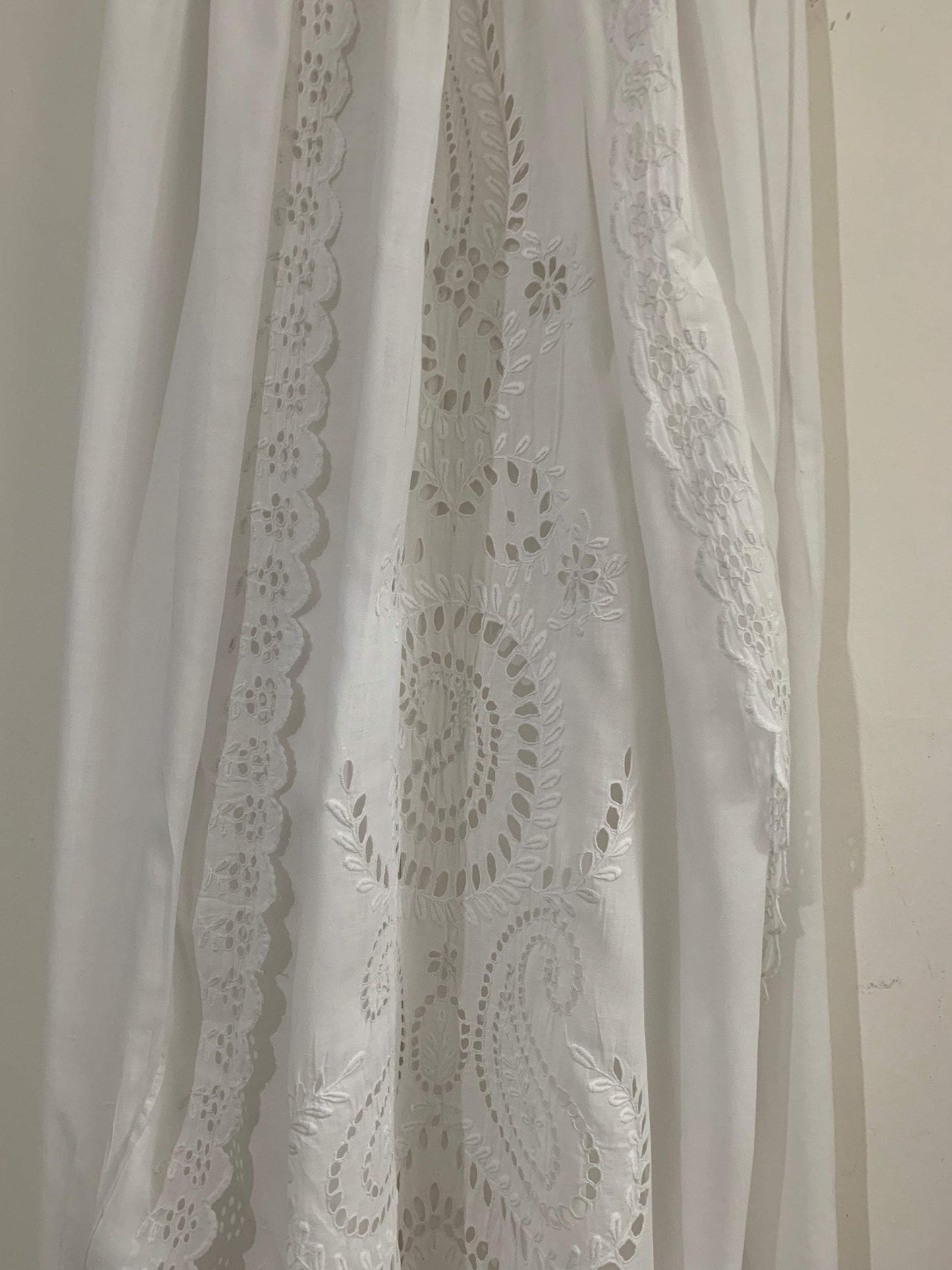 Pretty Vintage - Hand Curated Vintage Antique Christening Gown, 19th Century Christening Gown, Heirloom Broiderie Anglais Christening Gown, Antique Dress, White Dolls Dress
