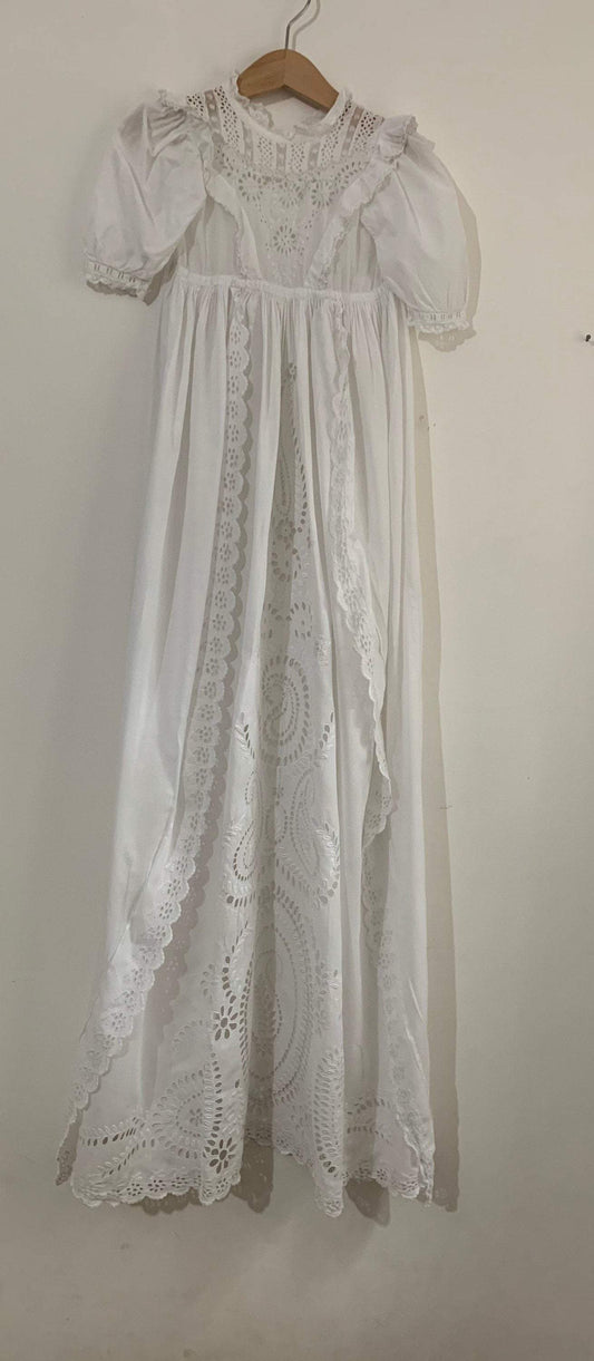 Pretty Vintage - Hand Curated Vintage Antique Christening Gown, 19th Century Christening Gown, Heirloom Broiderie Anglais Christening Gown, Antique Dress, White Dolls Dress