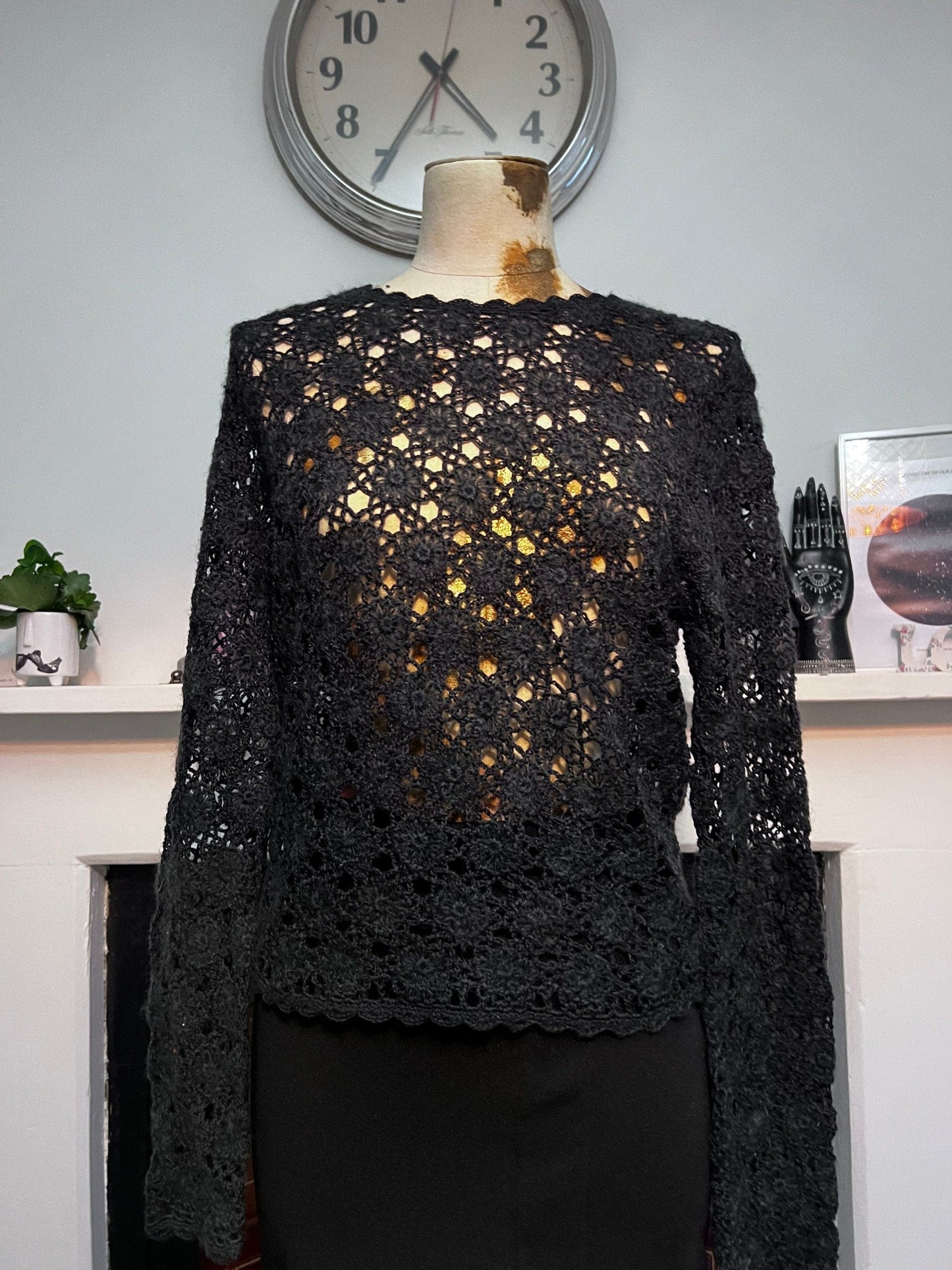 Vintage Black Crochet Jumper Long Sleeve Jumper 1990s - 90s Crochet Scallop Neck and hem floral crochet design