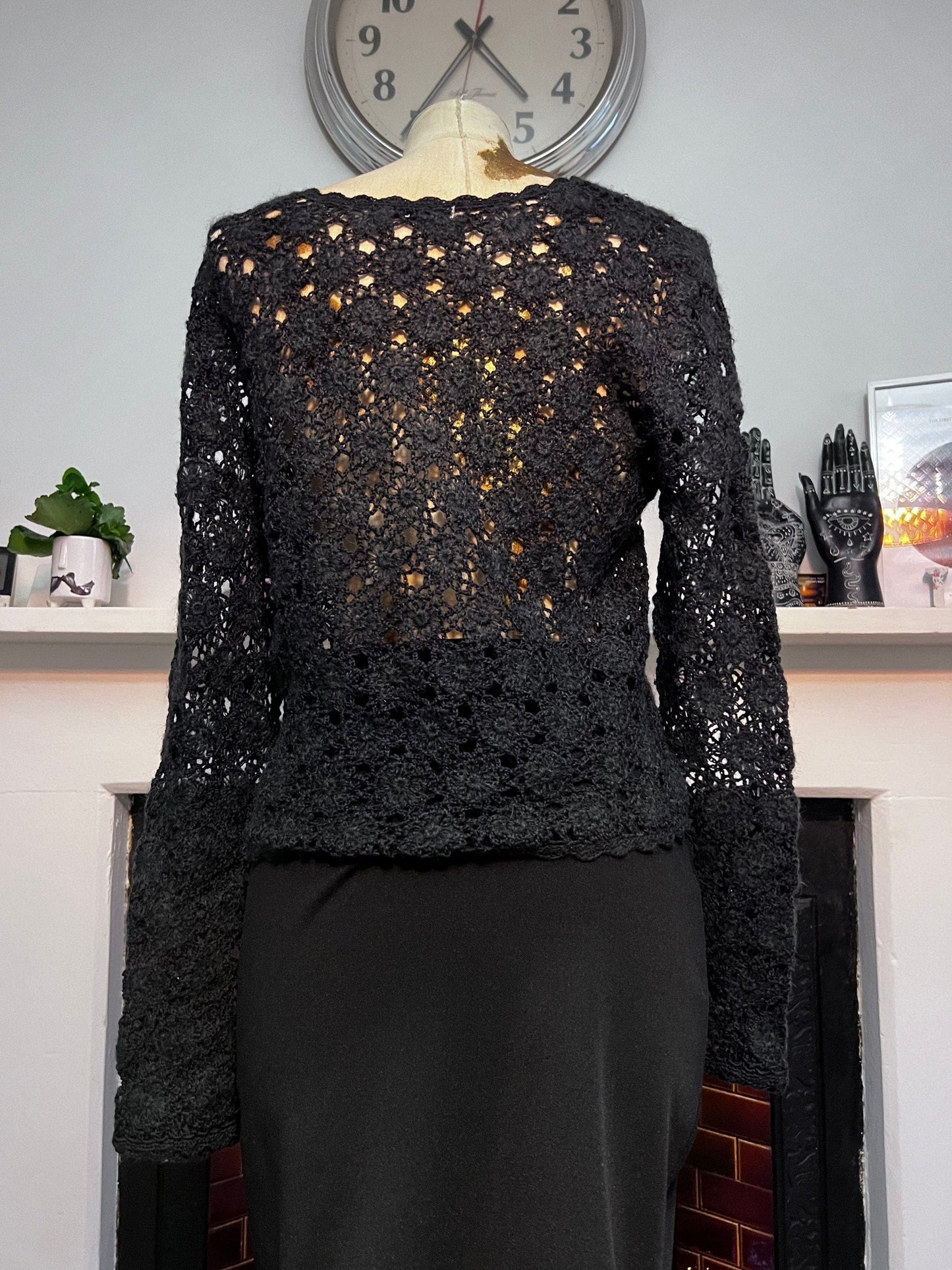 Vintage Black Crochet Jumper Long Sleeve Jumper 1990s - 90s Crochet Scallop Neck and hem floral crochet design