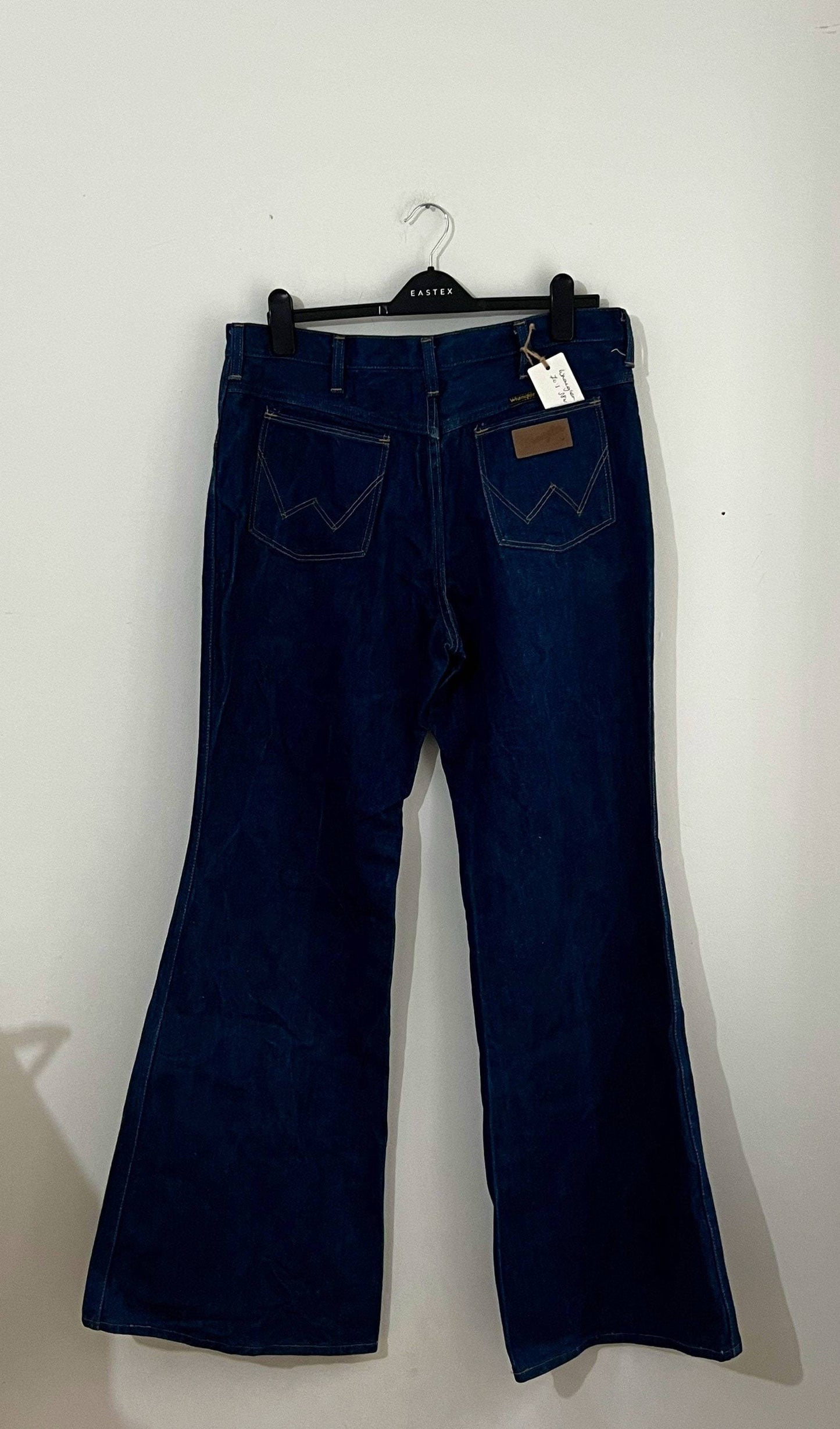 Vintage Wrangler Jeans Vintage Wrangler Jeans W38 L32 Blue UK Size 16 Pretty Vintage - Hand Curated Vintage