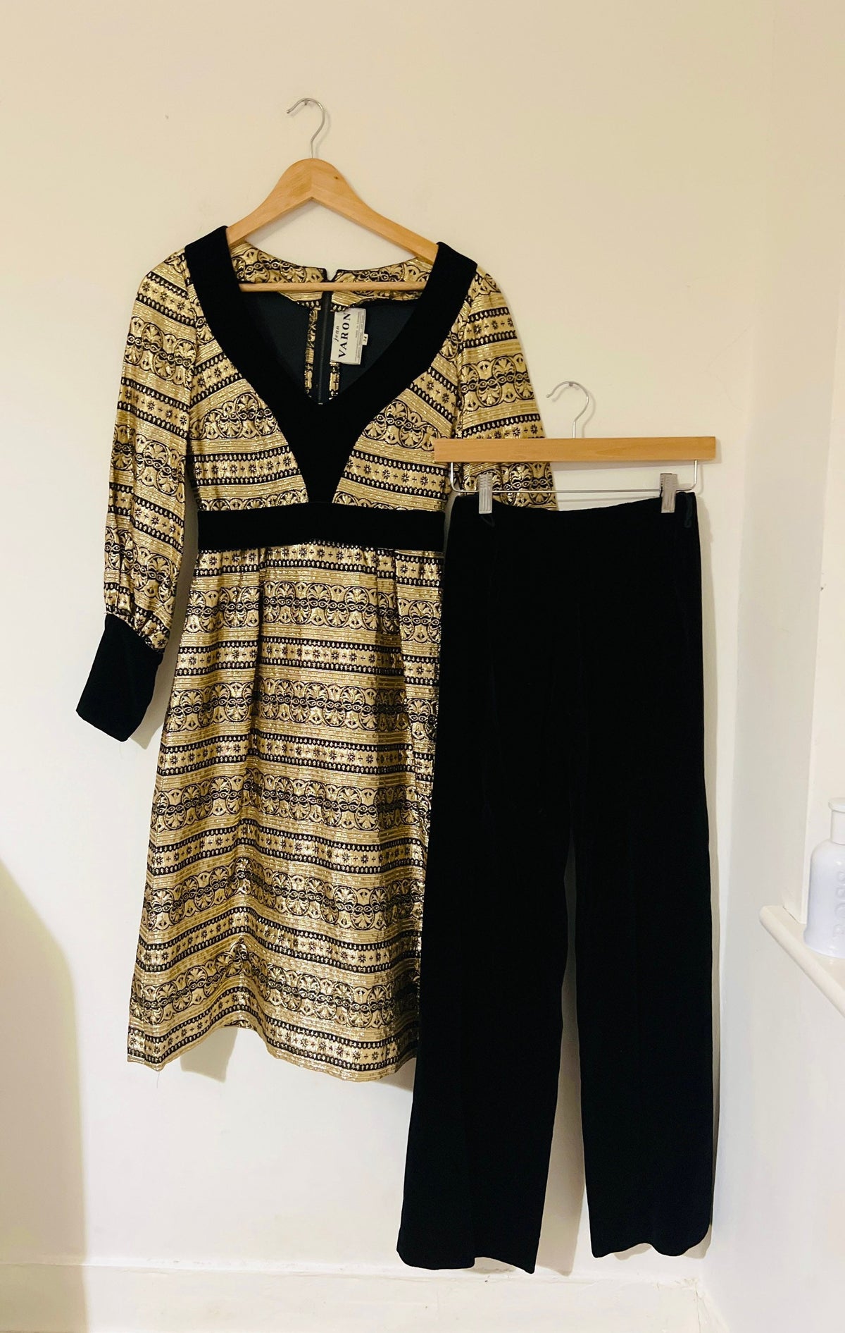 Vintage Tunic & Trousers Jean Varon Black Gold Gold Brocade Velvet Dress and Velvet Trousers 34 UK 8, black gold dress, little black dress,
