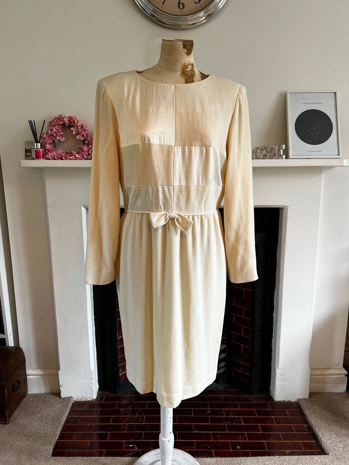 Vintage Cream Dress 80s Long sleeve wool and satin mad men dress - has marks and small holes, vintage dress, vintage clothing, vintage cream