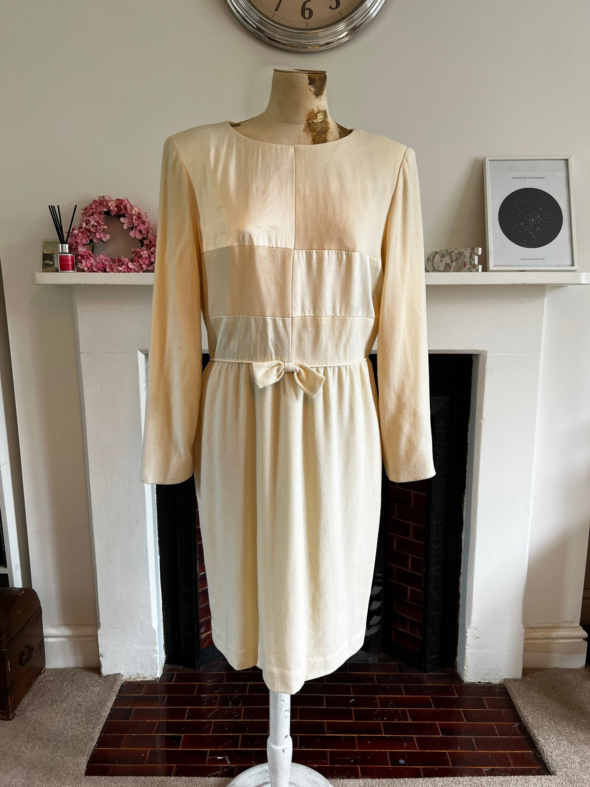 Vintage Cream Dress 80s Long sleeve wool and satin mad men dress - has marks and small holes, vintage dress, vintage clothing, vintage cream