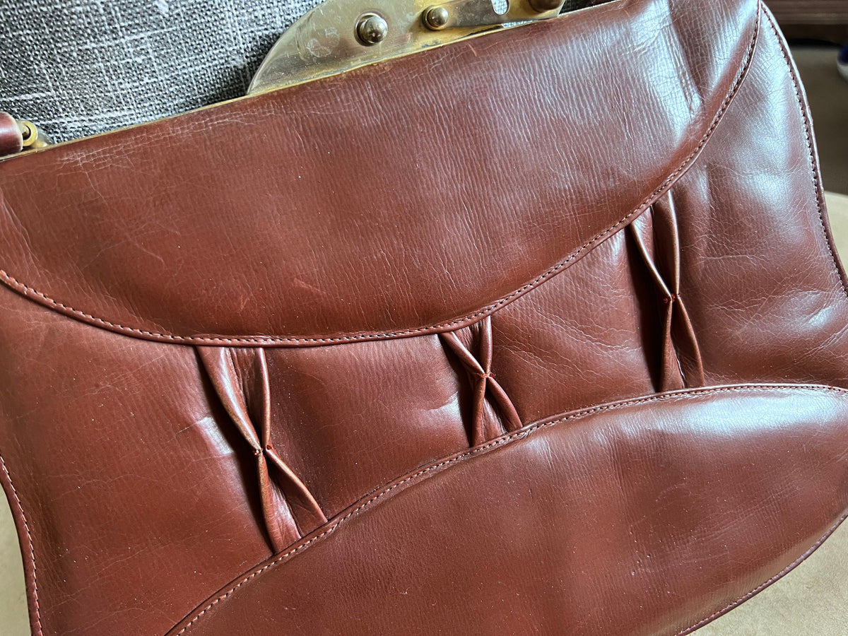 1930s/40s Art Deco Oxblood Leather Handbag – Déposé Metal Clasp Vintage Frame Bag