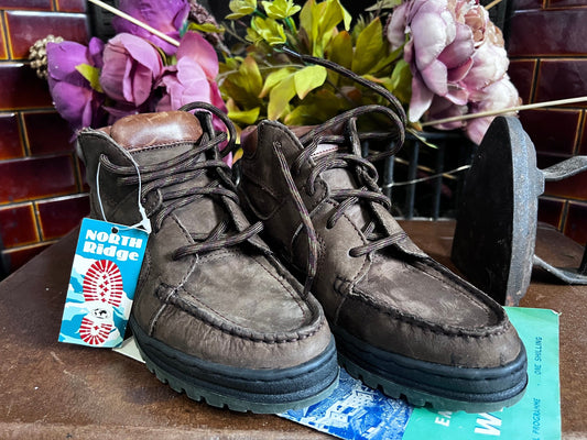 Vintage North Ridge Brown Leather Walking Boots UK 3 – Unworn 1990s Lace Up