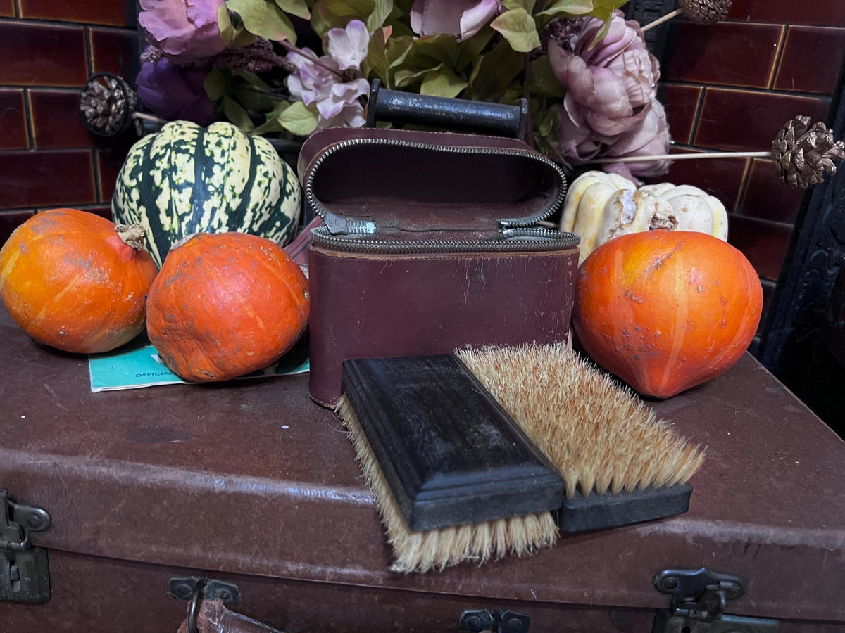 Gents Vintage, Vanity Grooming Set, Leather Case, Vintage Travel, Brush Set, Vintage Mens Grooming Set, Brush, Bottles, Containers, 1940s