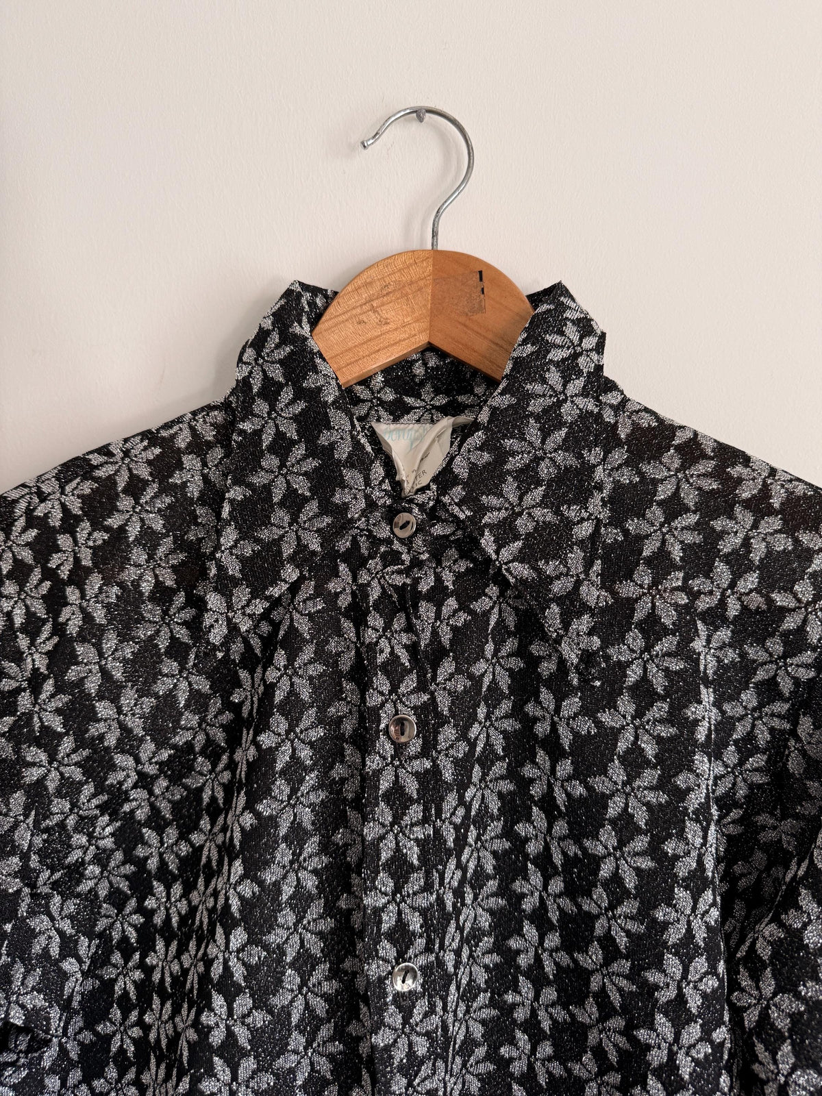 Vintage Black Floral Blouse | Monochrome Cropped Shirt | Cottagecore Long Sleeve Top