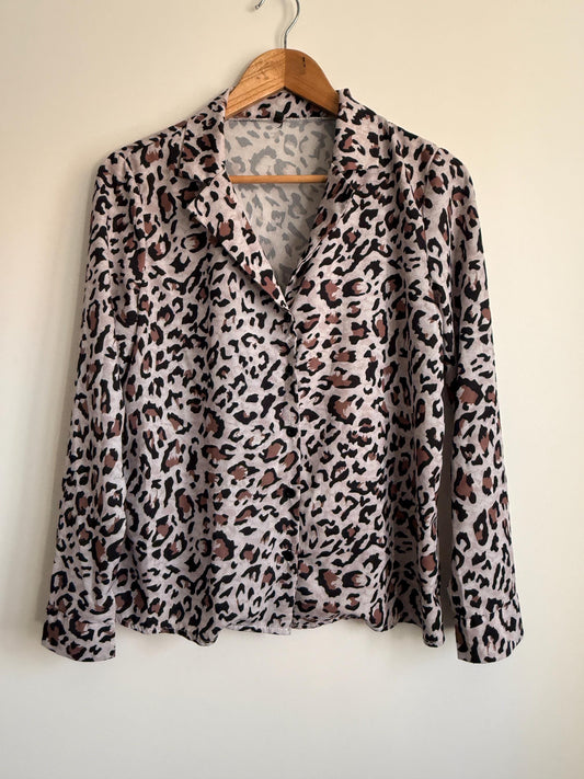 Vintage Leopard Print Blouse | Neutral Animal Print Button-Front Shirt | 90s Y2K Top