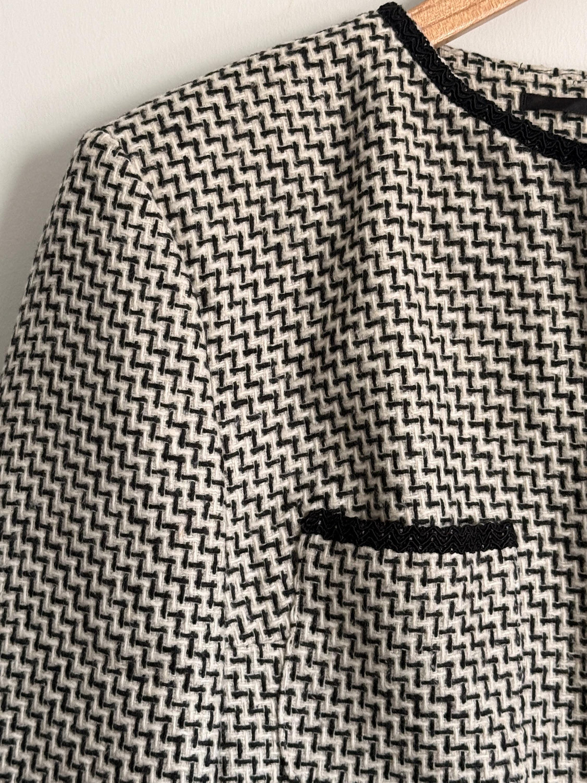 Vintage Black White Tweed Jacket | Houndstooth Bouclé Cropped Blazer