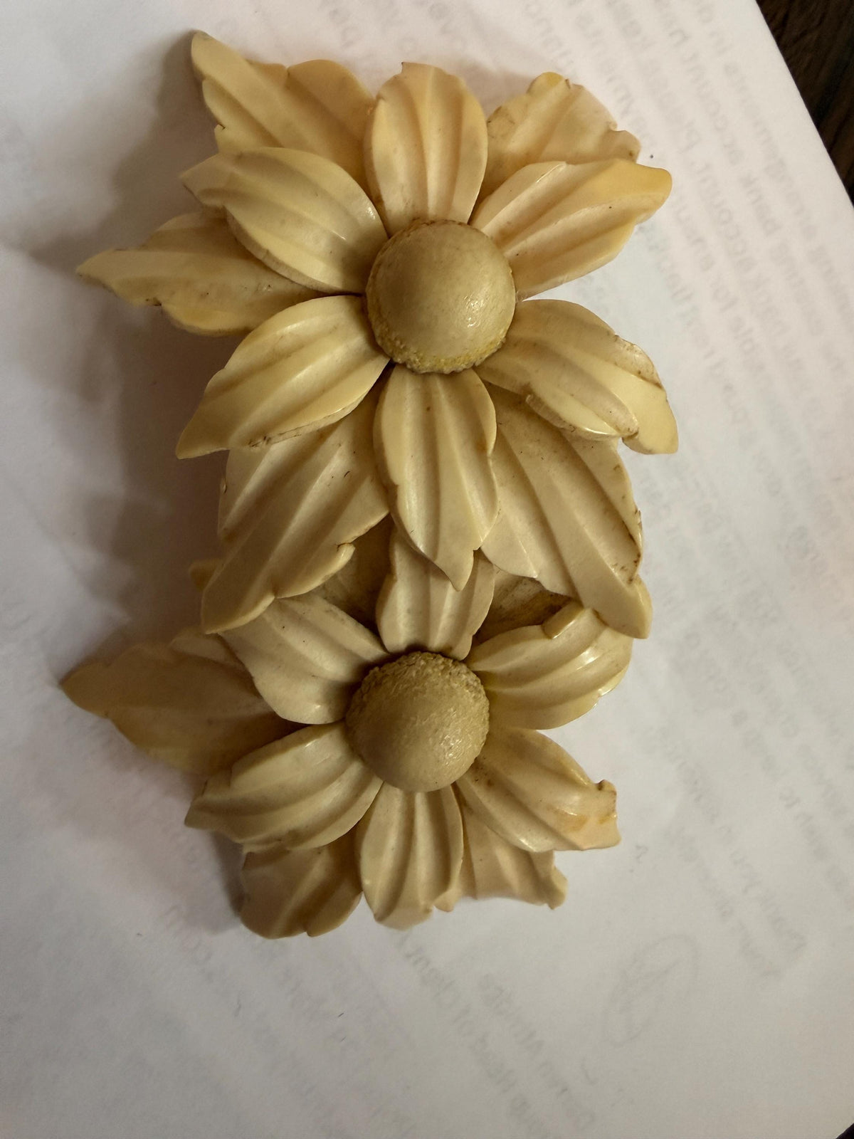 Large 1930s Celluloid Triple Flower Brooch Cream Daisy Floral Spray Art Deco Statement Jewellery