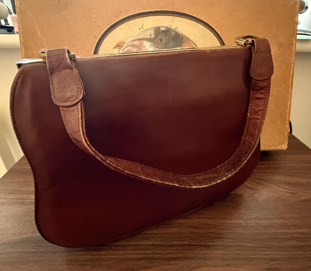 1930s/40s Art Deco Oxblood Leather Handbag – Déposé Metal Clasp Vintage Frame Bag