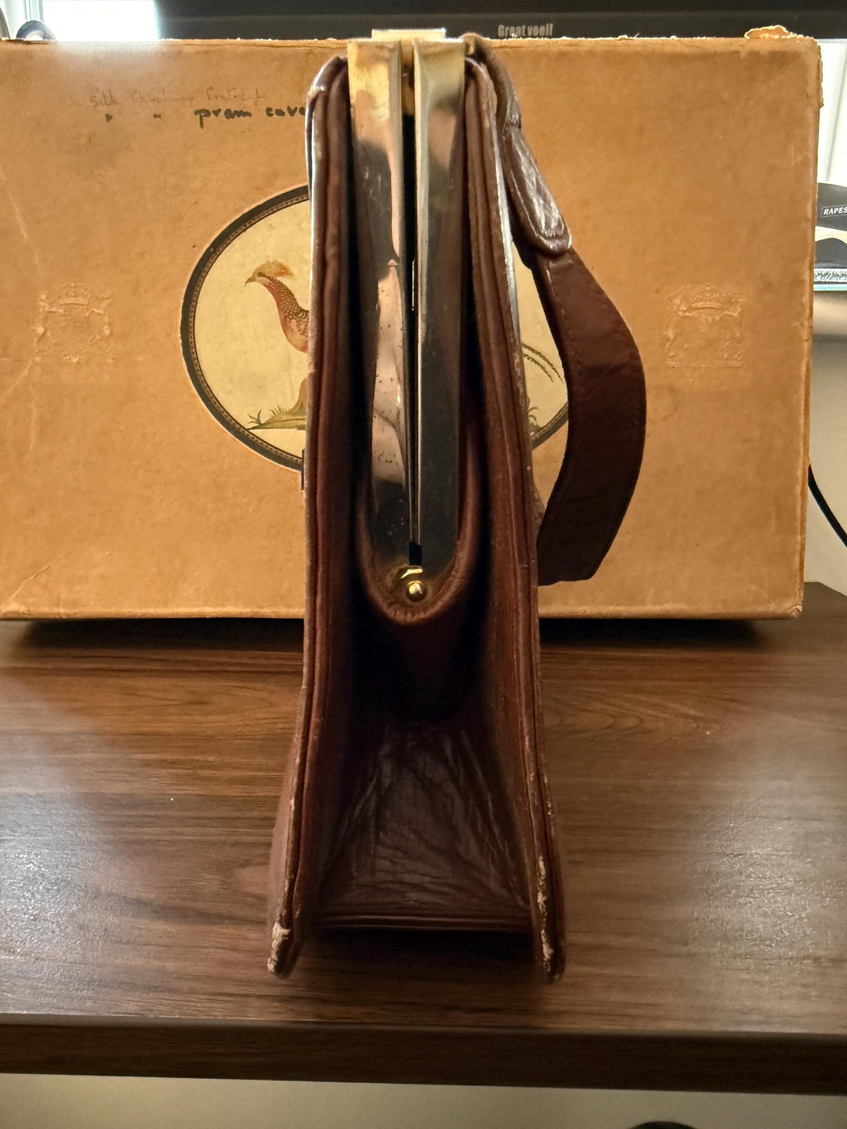 1930s/40s Art Deco Oxblood Leather Handbag – Déposé Metal Clasp Vintage Frame Bag