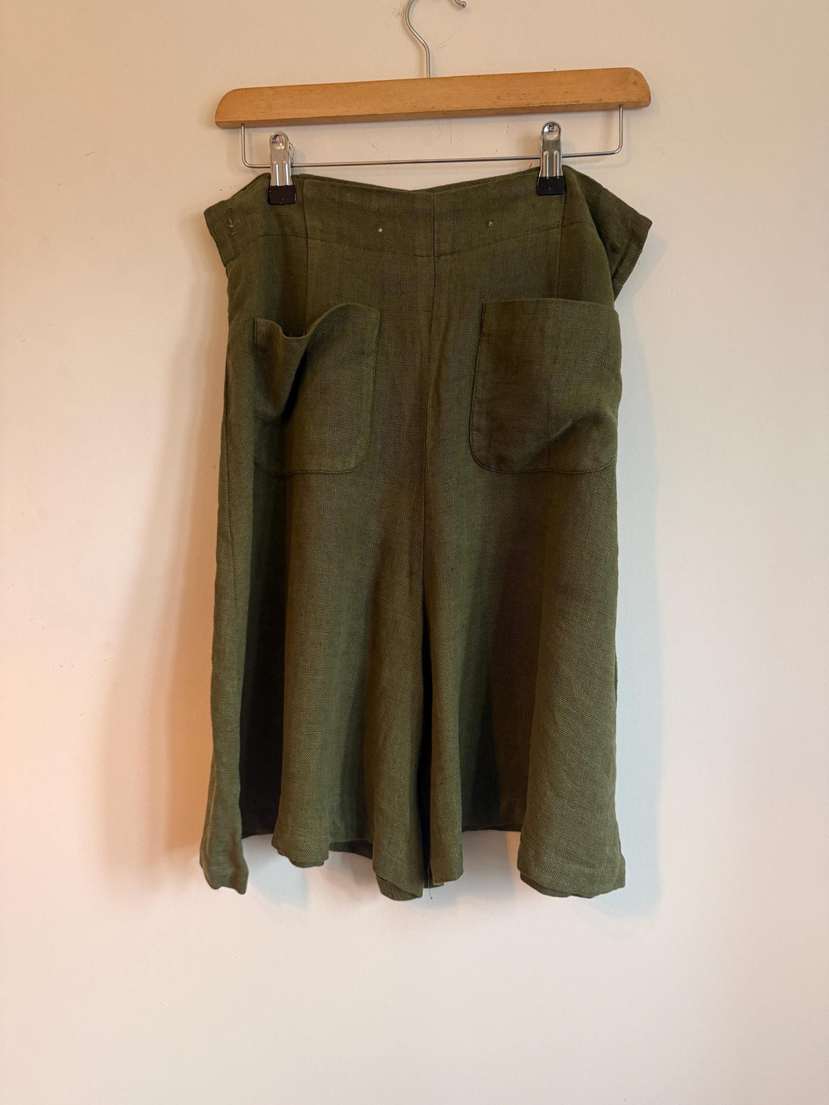 1940s Vintage Green Linen Culotte Shorts High Waisted Wide Leg Land Girl