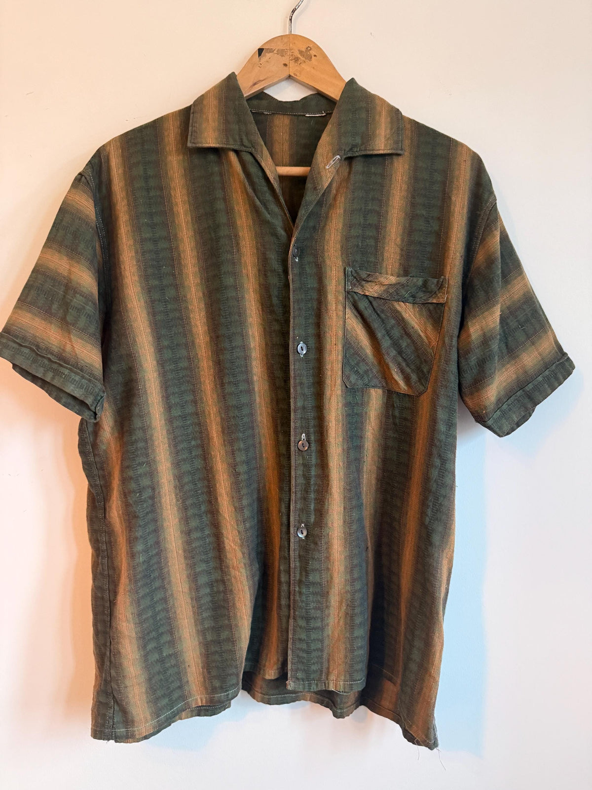 Vintage 1940s 1950s Men’s Striped Leisure Shirt Green Brown Rockabilly Shirt
